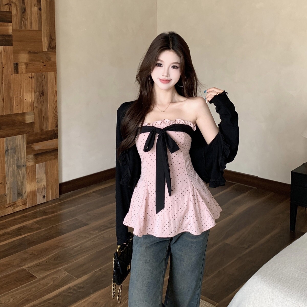 B175(8938) 美式复古波点蝴蝶结边领荷叶下摆粉抹胸上衣与黑开衫两件套上衣 