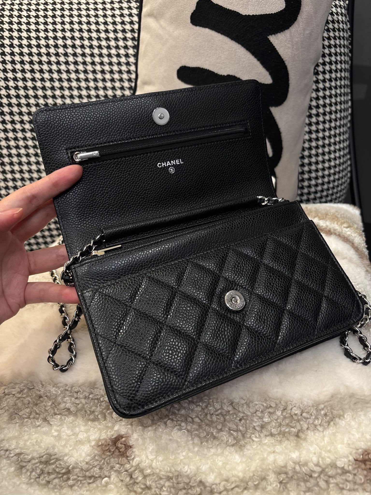 未使用品 Chanel Wallet On Chain 黑色荔枝牛皮銀扣WOC  100%Authentic, Unused 未使用品 ✅晶片✅Dust bag ✅Box