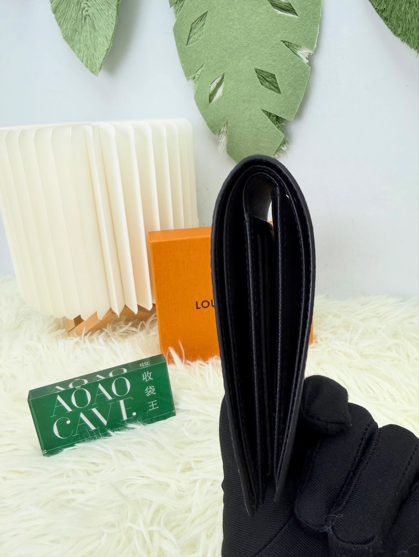 LV🤍PRE OWNED 黑色老花 wallet 🖤