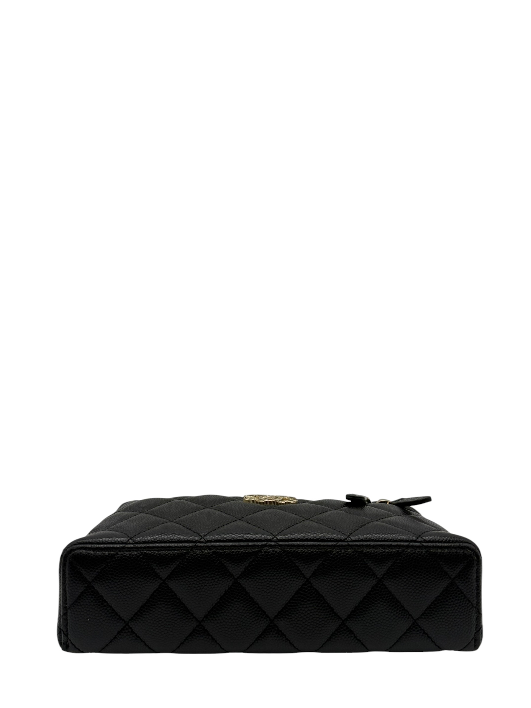 Pre-Owned CHANEL Vanity With Chain / Product Code: 26060105