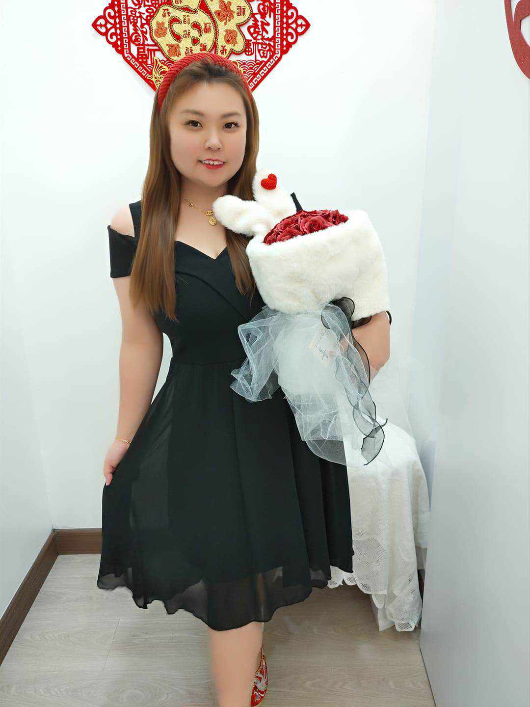 TT399 Y领露肩短礼服