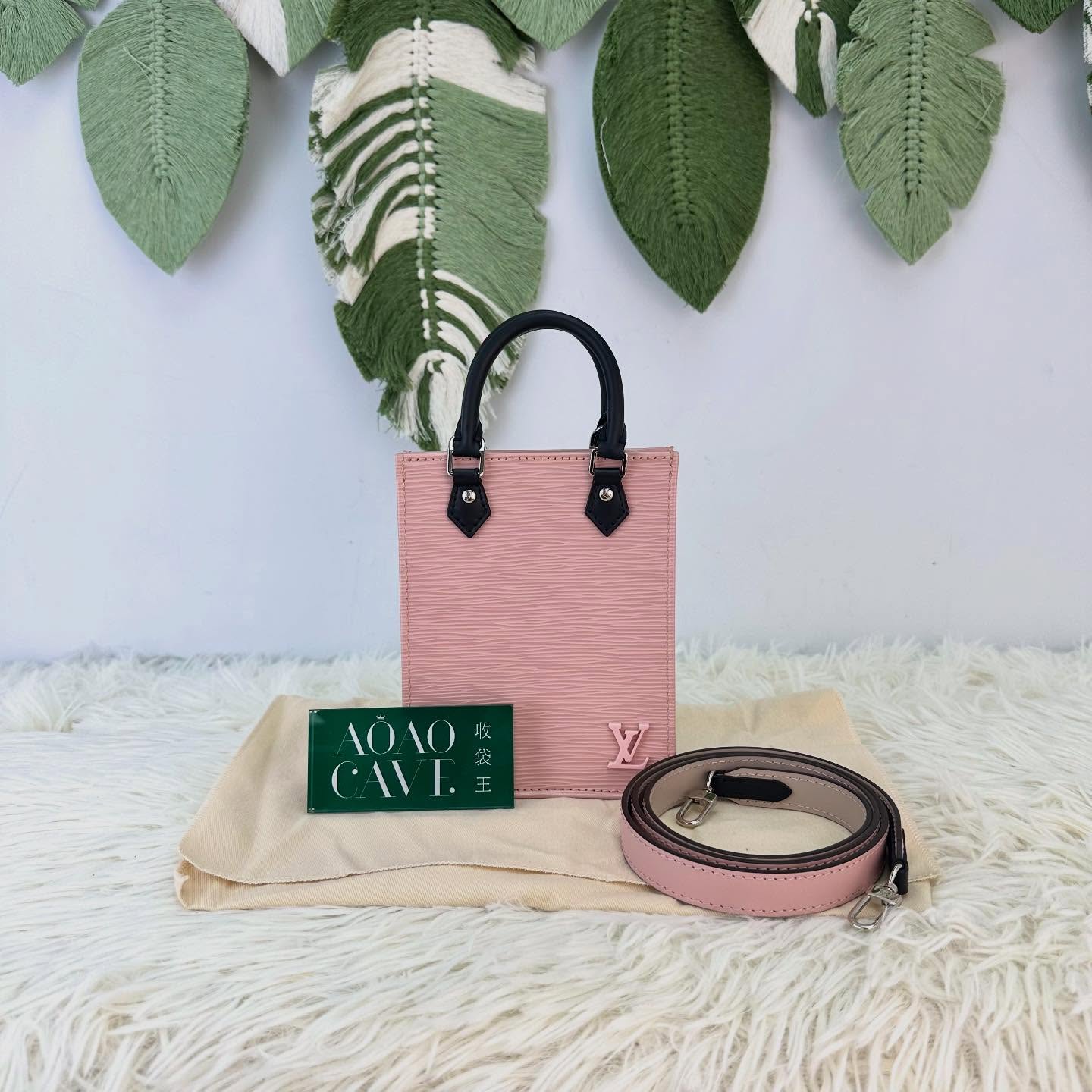 LV🤍PRE OWNED Petit Sac Plat 水波紋粉色琴譜包 🩷