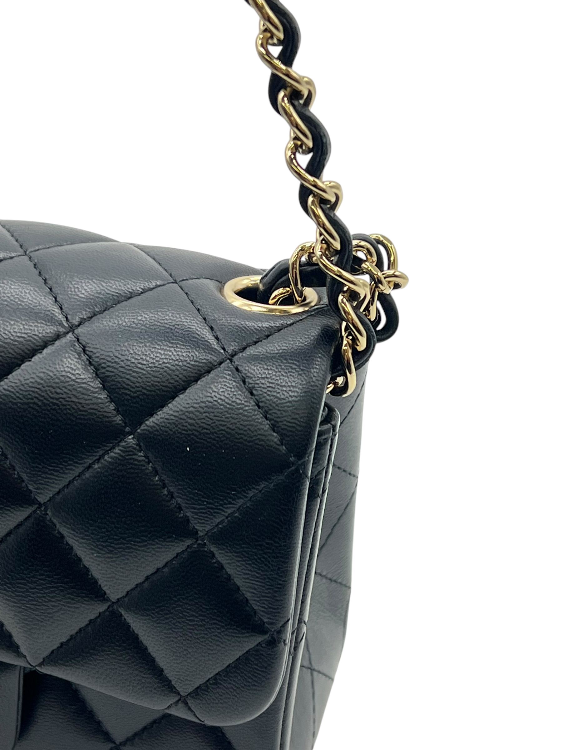 Pre-Owned CHANEL Mini Classic Flap Bg / Product Code: 26052804a