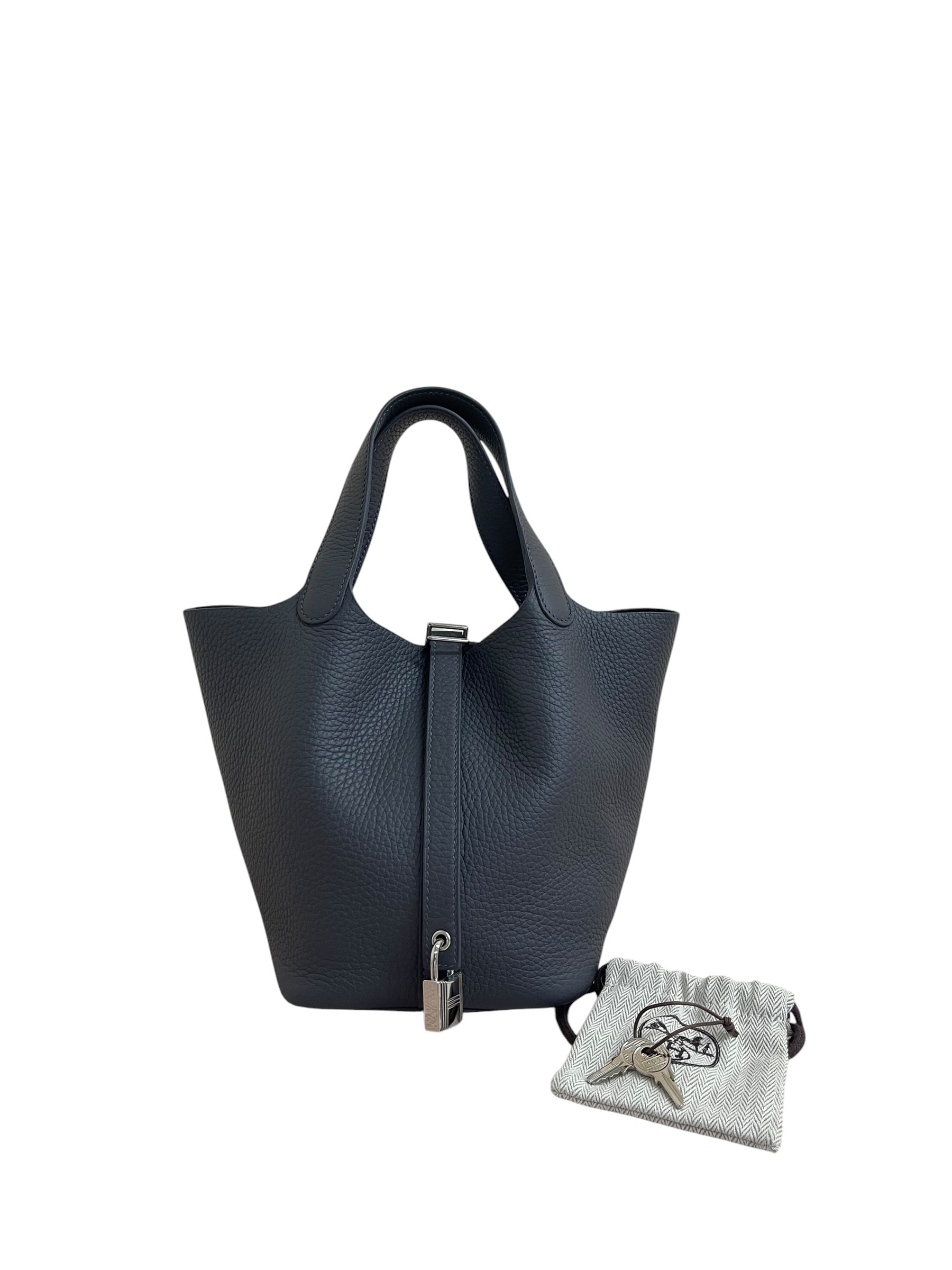 Pre-owned Hermes P18 / Stamp W / Product Code: 26060801
