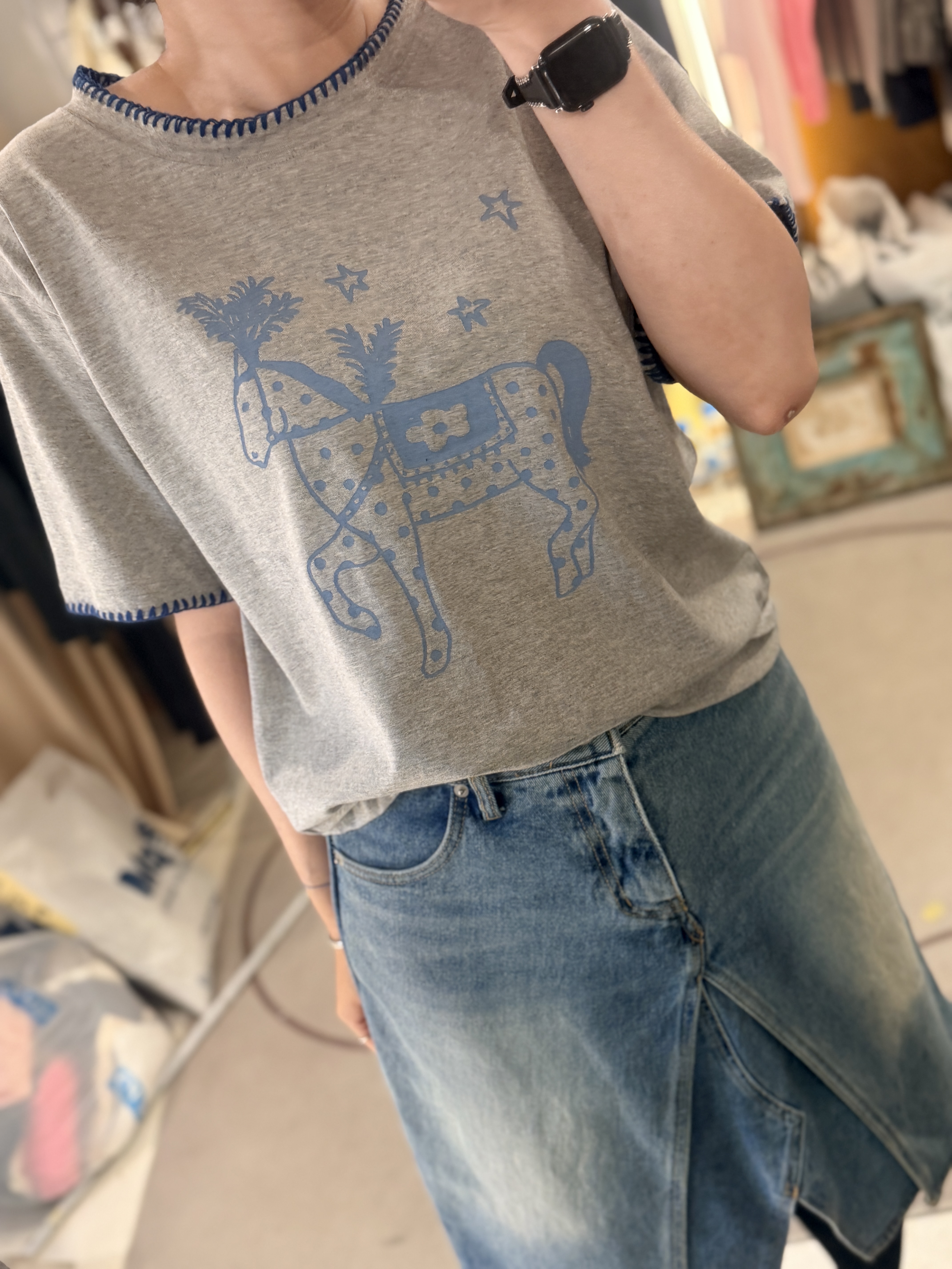 Horse tee