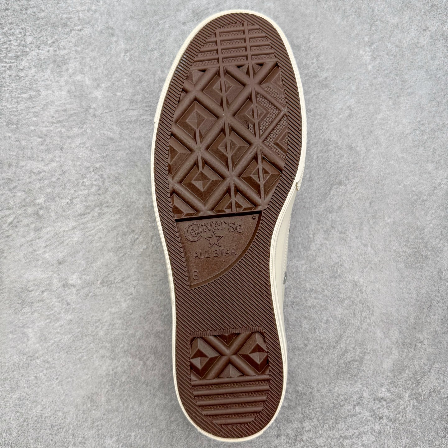 Comme des Garçons Play x Converse Chuck 70