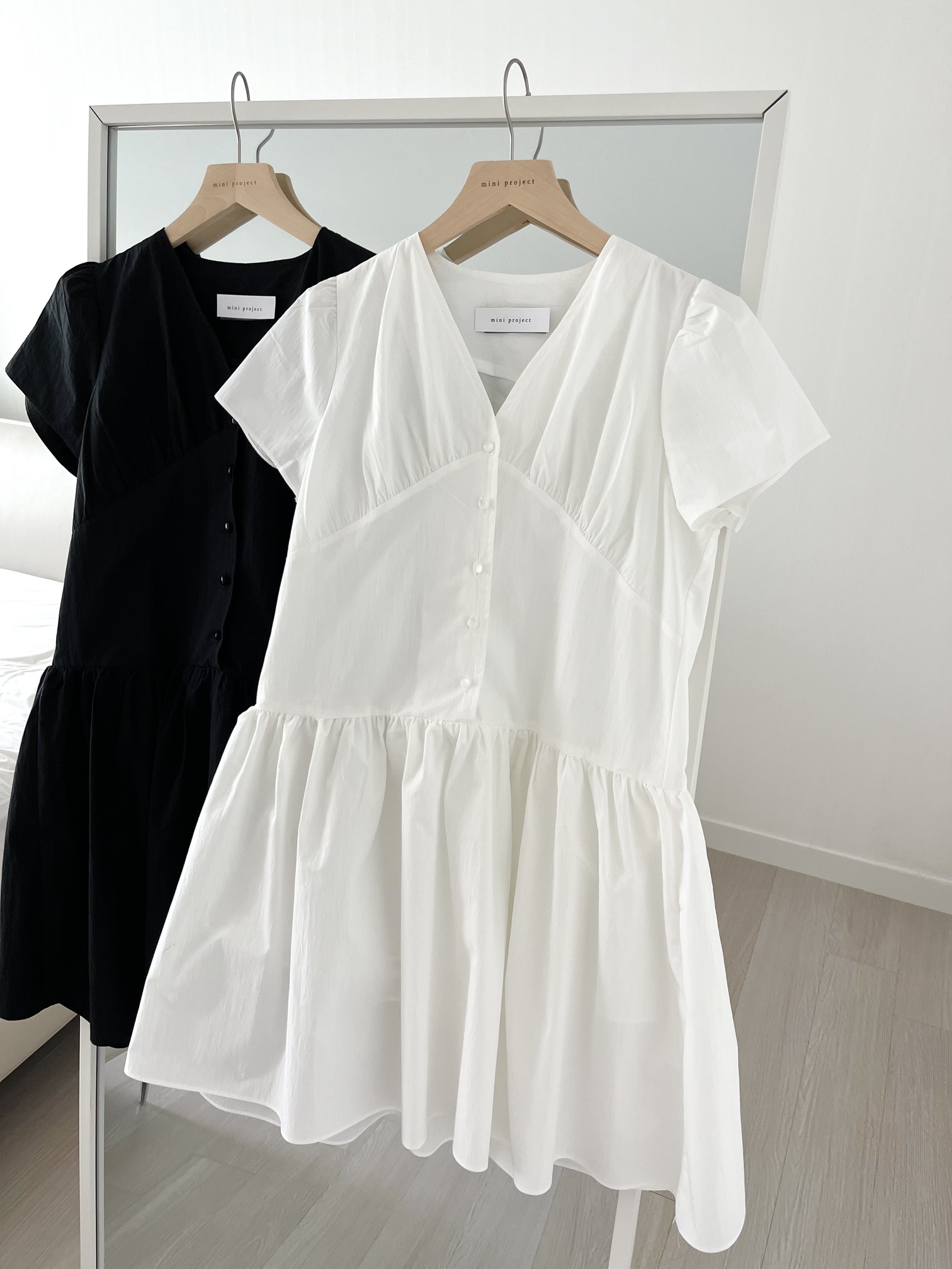 Airy Button Front Long Dress (Black)