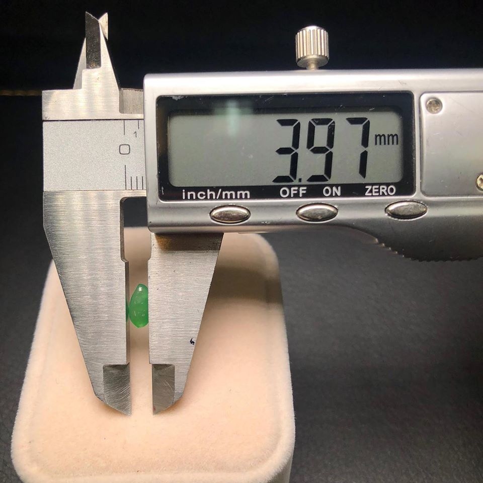 冰種滿綠翡翠福豆