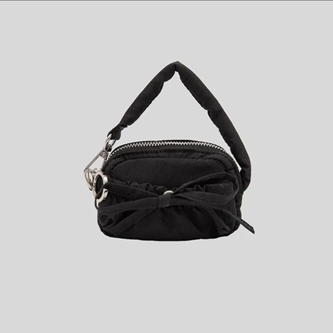 ＜限時預購＞ROLAROLA 蓬鬆蝴蝶結迷你掛飾小包  TW260307K05 《9/3截單，預計4月中旬到港》