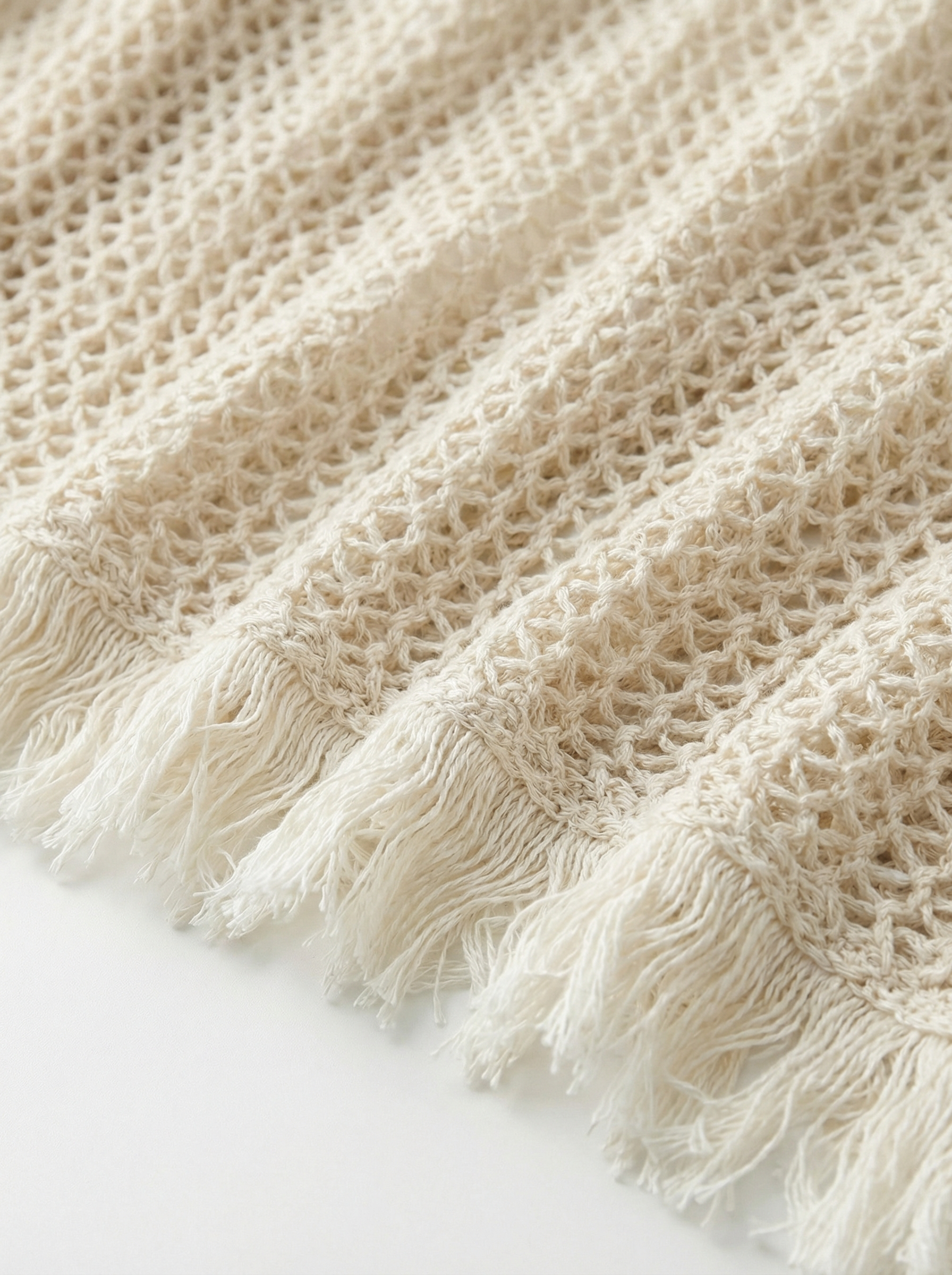 米白色鏤空流蘇針織上衣