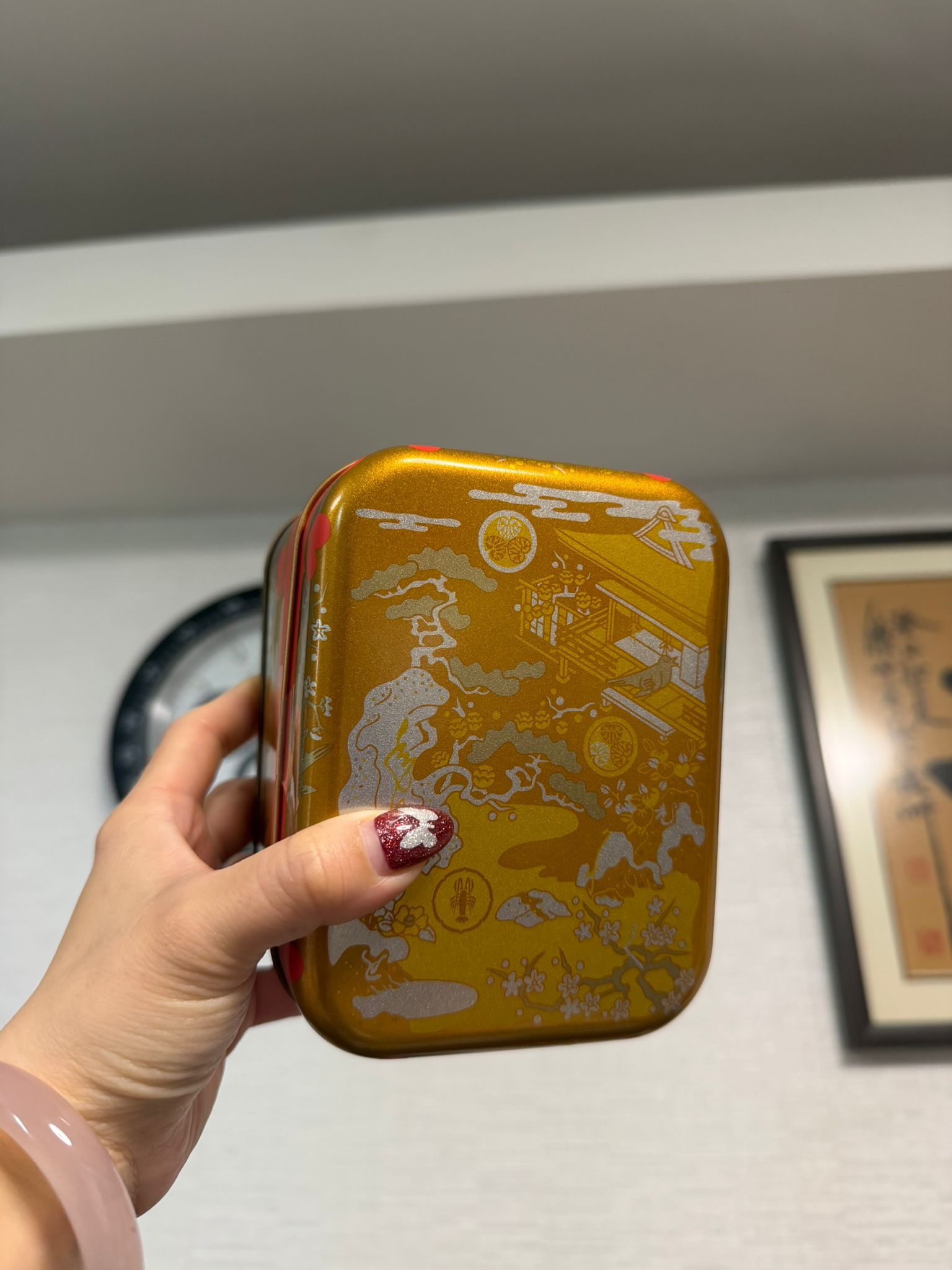 現貨 日本 坂角總本鋪 初音の調度 32件鐵盒裝  