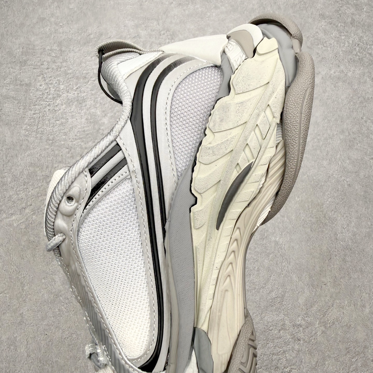 Balenciaga Triple S.2 Gradient 