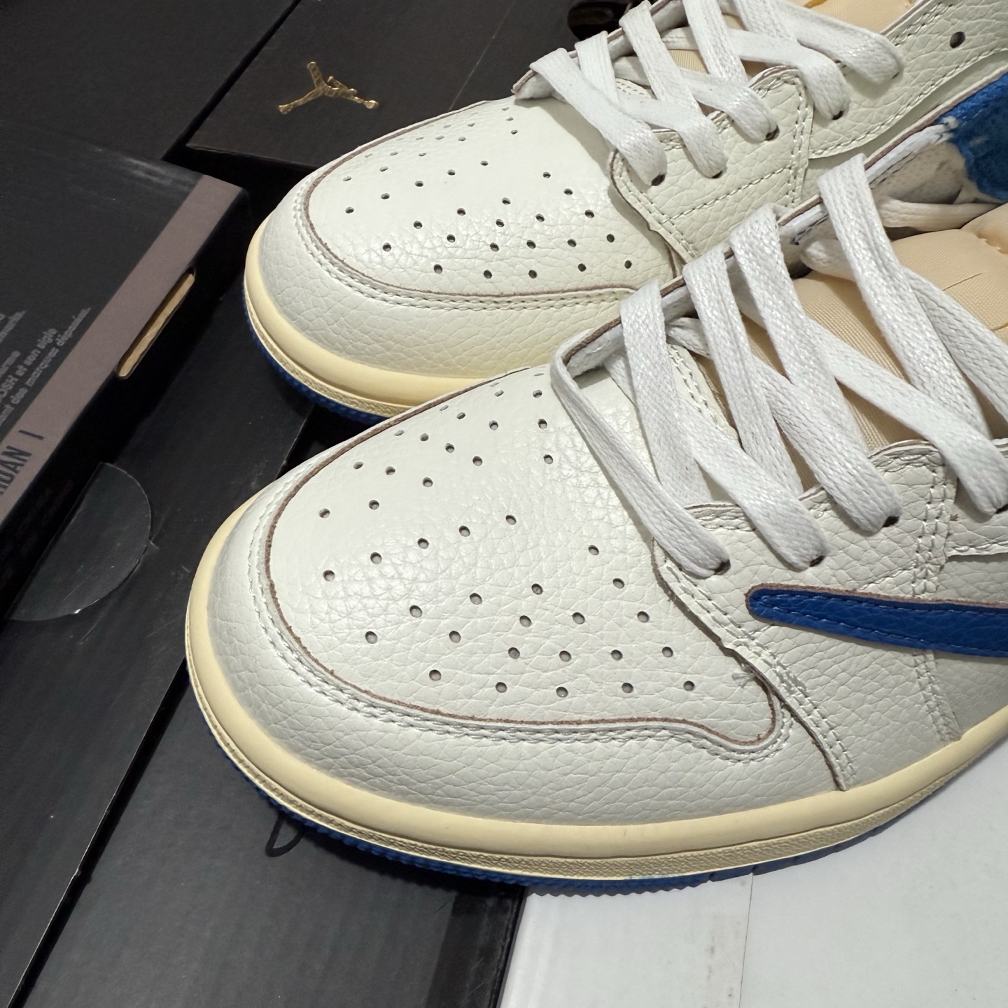  Travis Scott x Fragment Design x Air Jordan 1 Retro Low OG SP "Sail Military Blue" DM7866-104