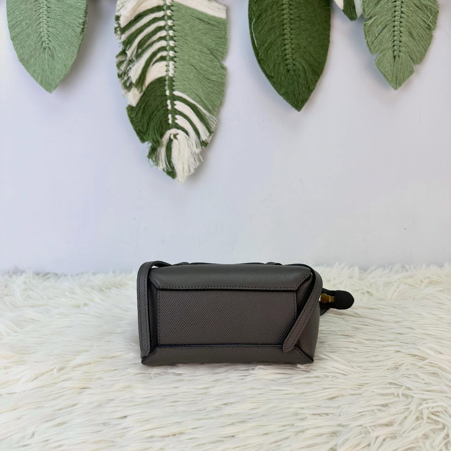 CELINE🤍PRE OWNED Belt Bag Pico Size 灰色鯰魚包🩶