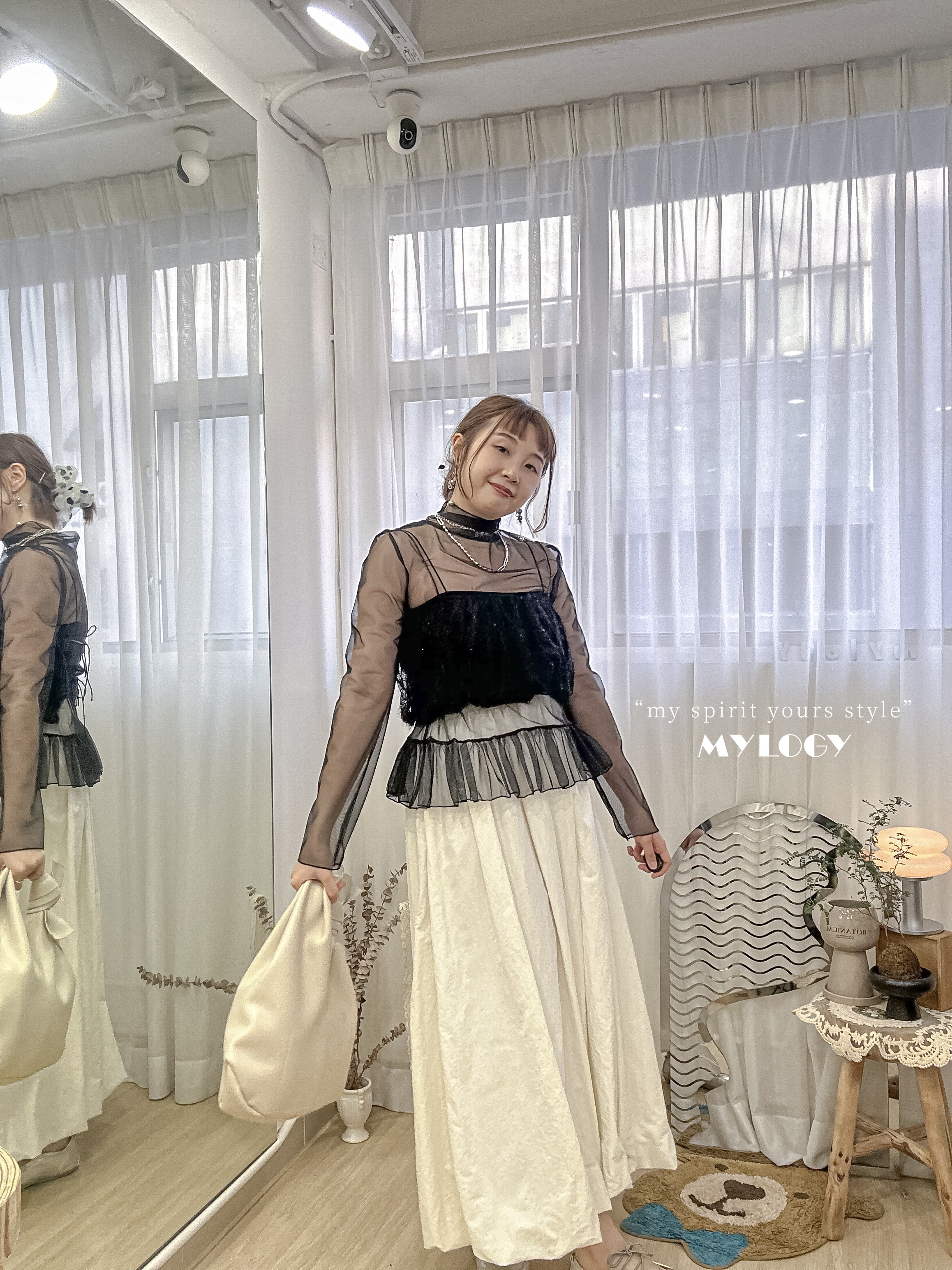 造型輕盈呼吸術～高領薄紗裙擺罩衫 NK0002