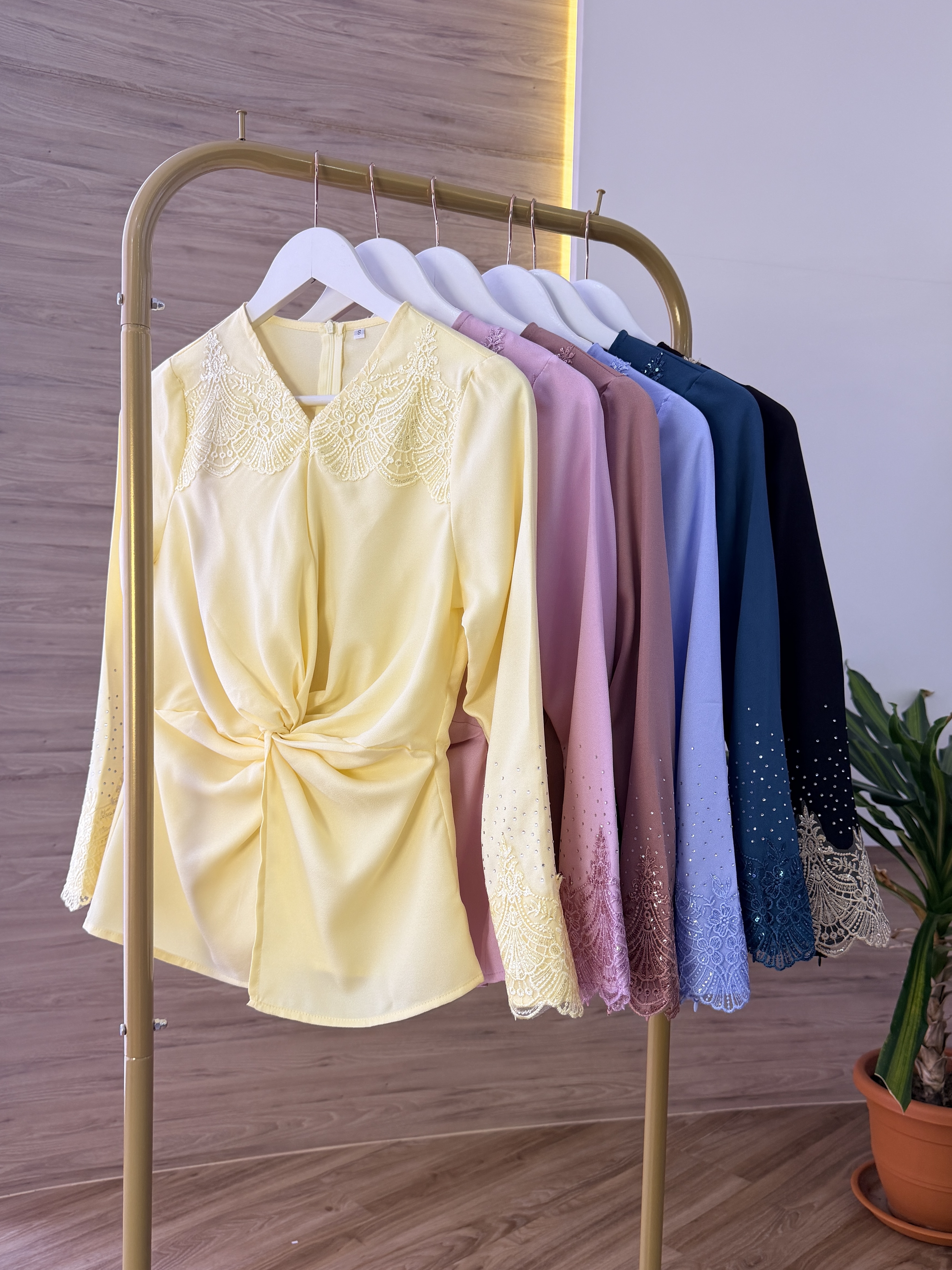 Amara Twist Kurung Set Wear