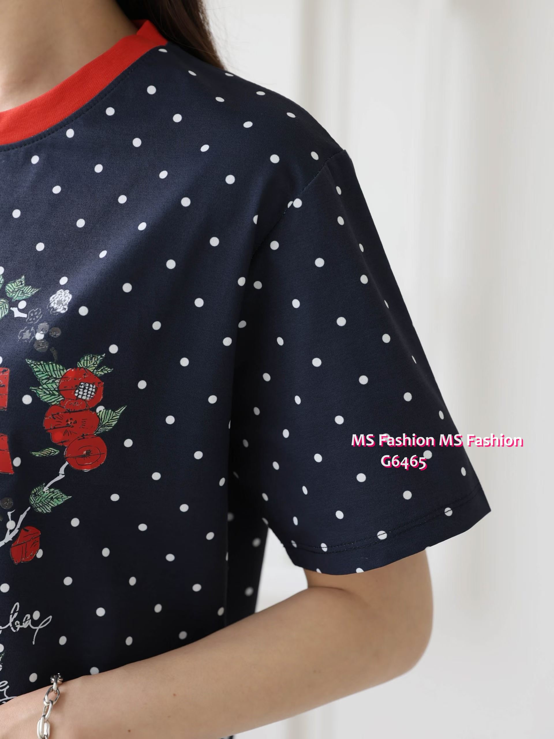 G6465 波點pattern花花top