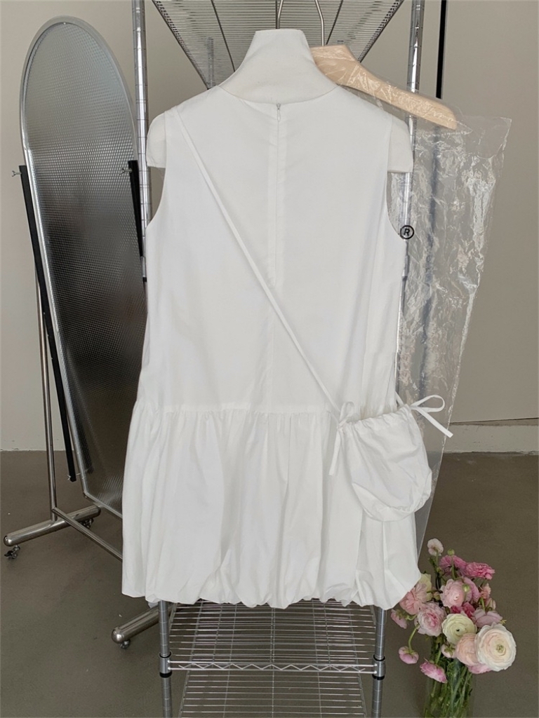Agnes Puffy Dress free small crossbody bag 韩系减龄甜美背心花苞连衣裙配送🎁同色包包 ( 3 colours )