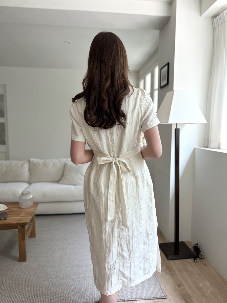 Lune Textured Dress (Ivory)