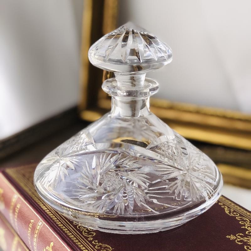 Vintage Midcentury C.a. 1960s Hand-Wheeled Pattern Vanity Crystal Perfume Bottle (MT570)
