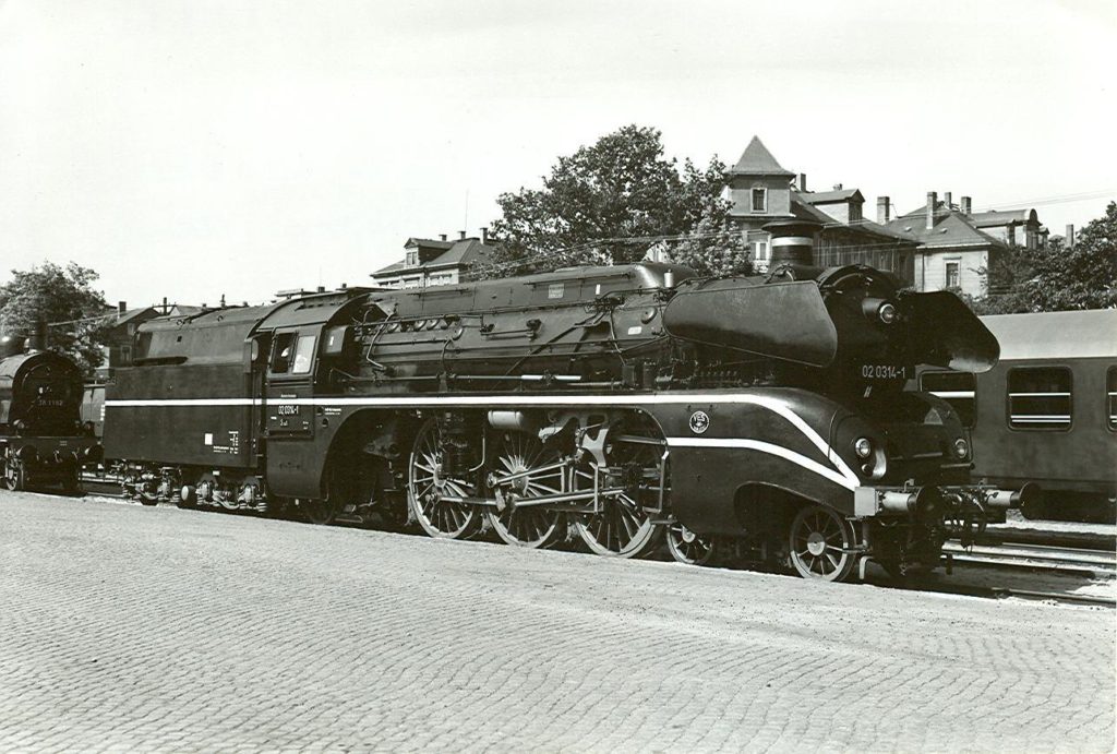 Trix BR 02 The "Schorsch" DCC sound & Smoke 