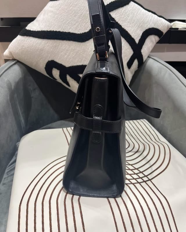DELVAUX Brillant Gm 2 way bag 牛皮 Black 100%Authentic ,95%new ✅dust bag 