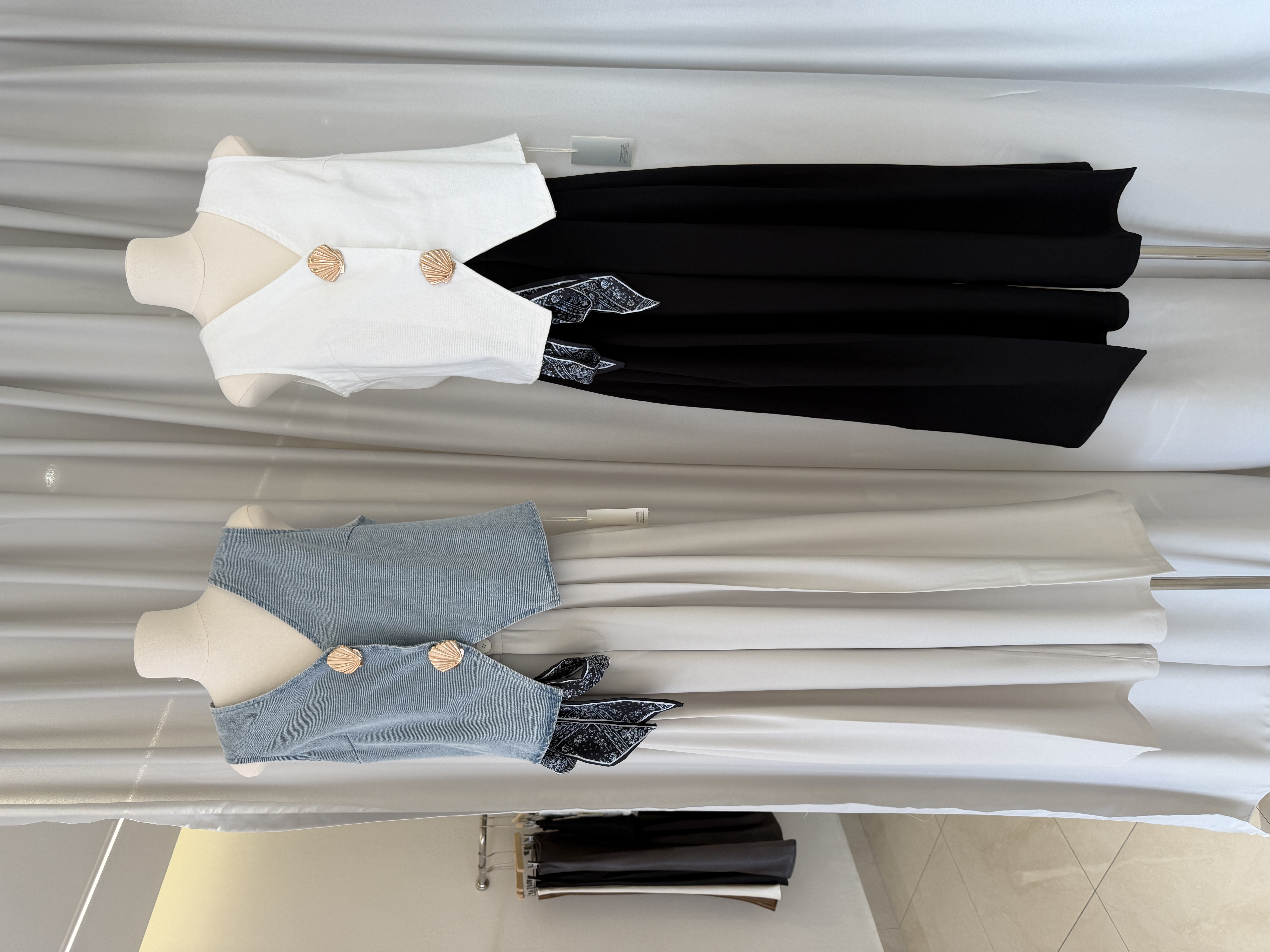 6555 法式御姐V领牛仔马甲