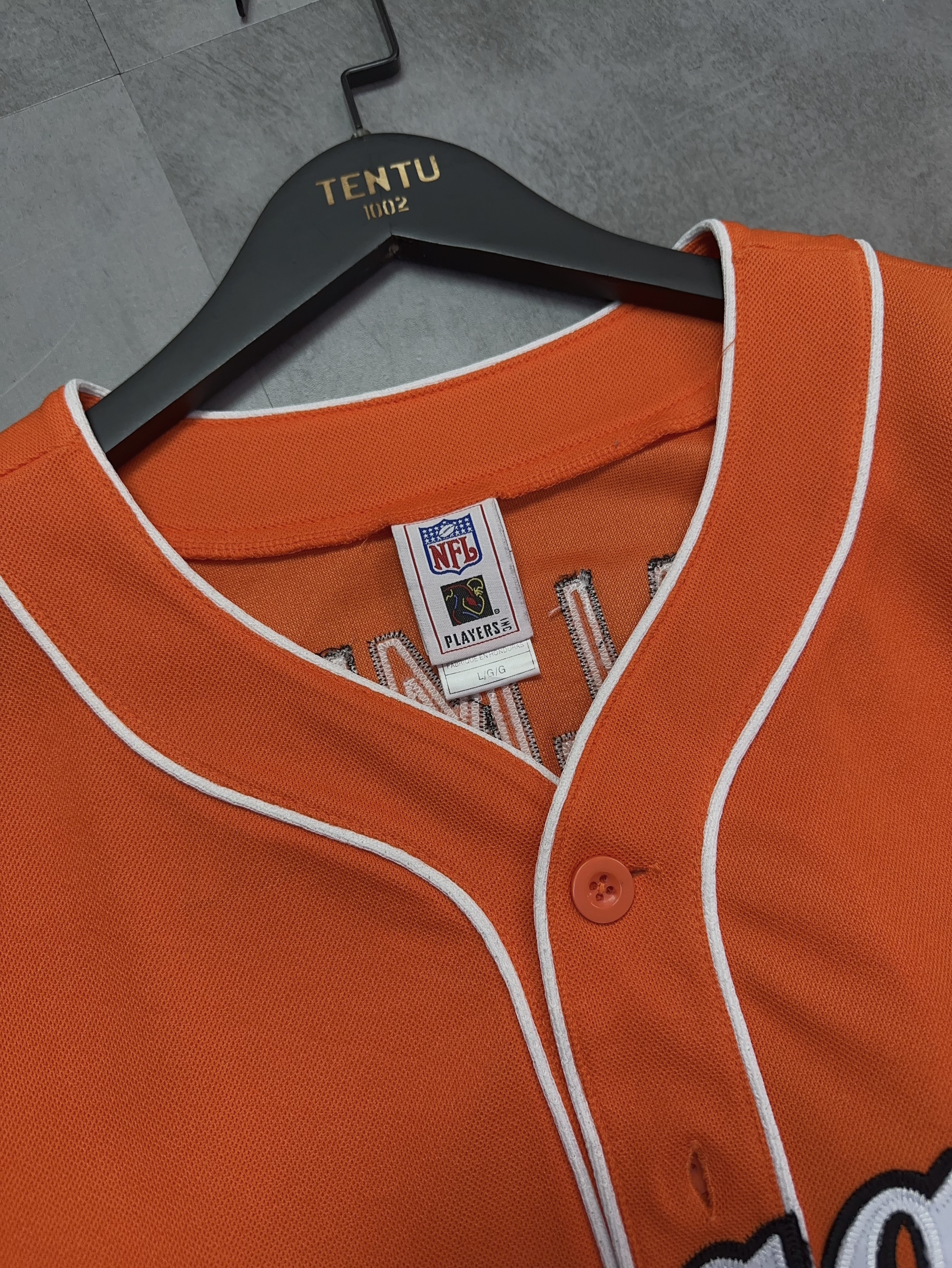 Baseball Jersey - L