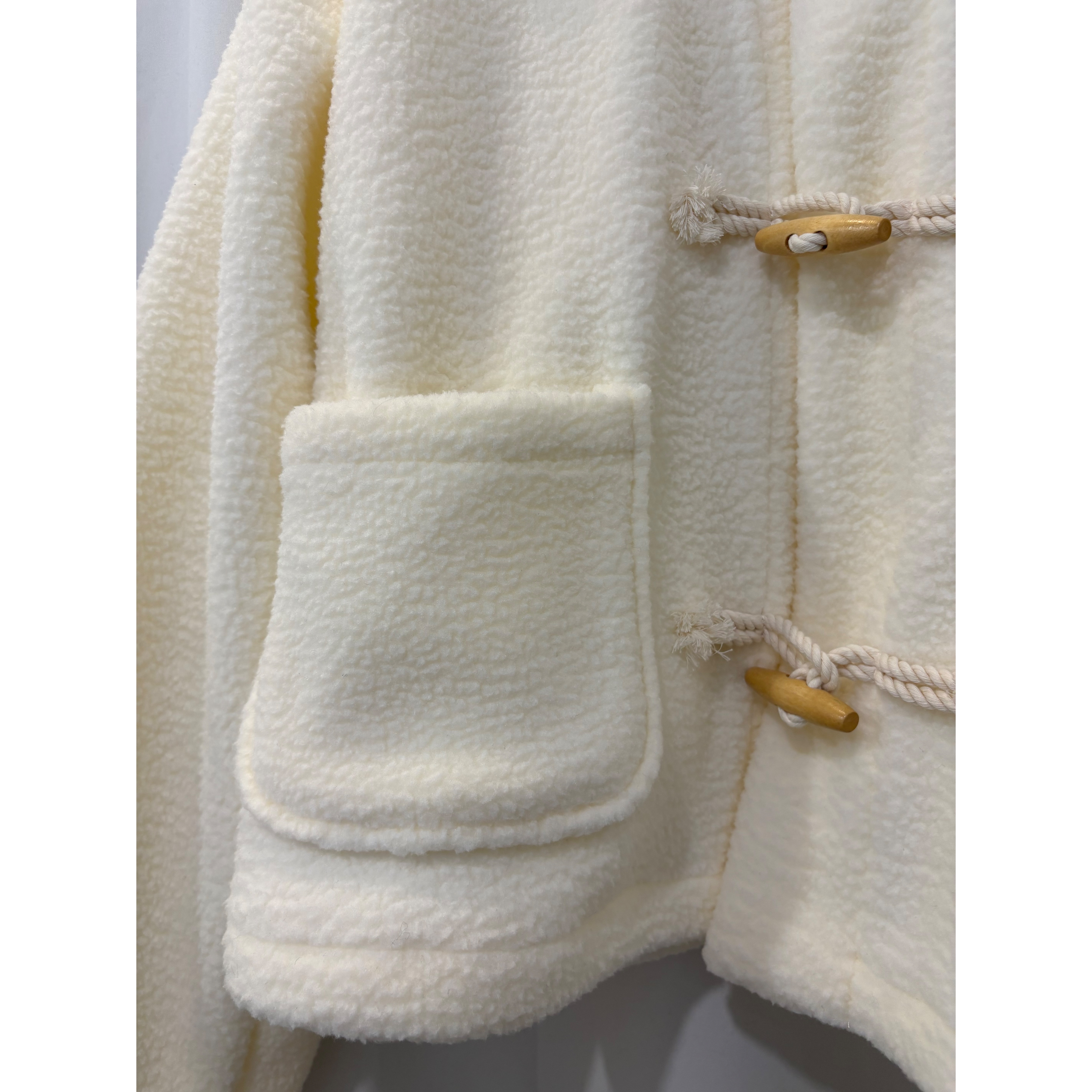 新品價及新年前收貨2月3號8PM截單💛《絨布牛角扣外套》 2602E