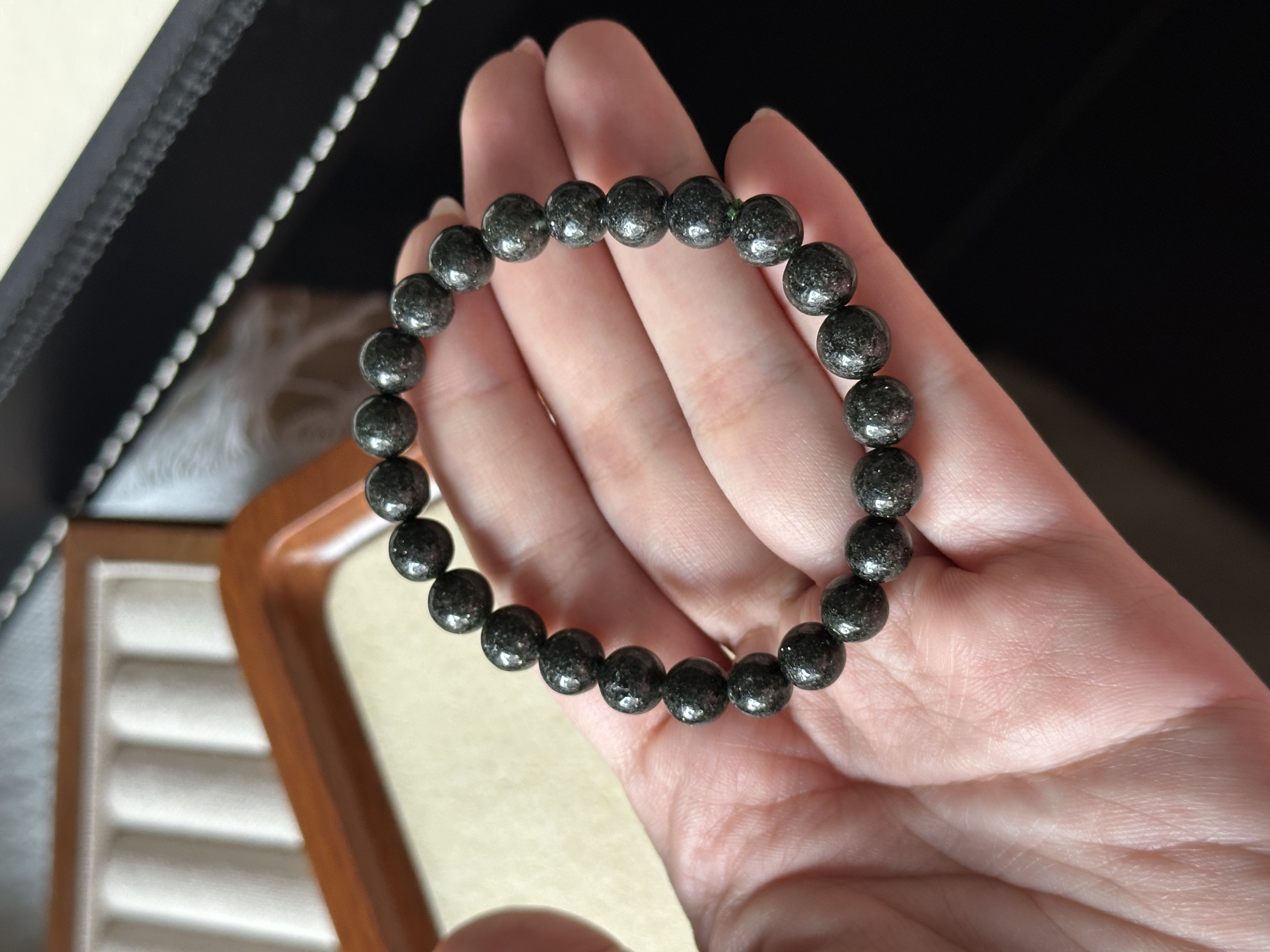 满绿幽灵 ｜ Full Green Phantom 