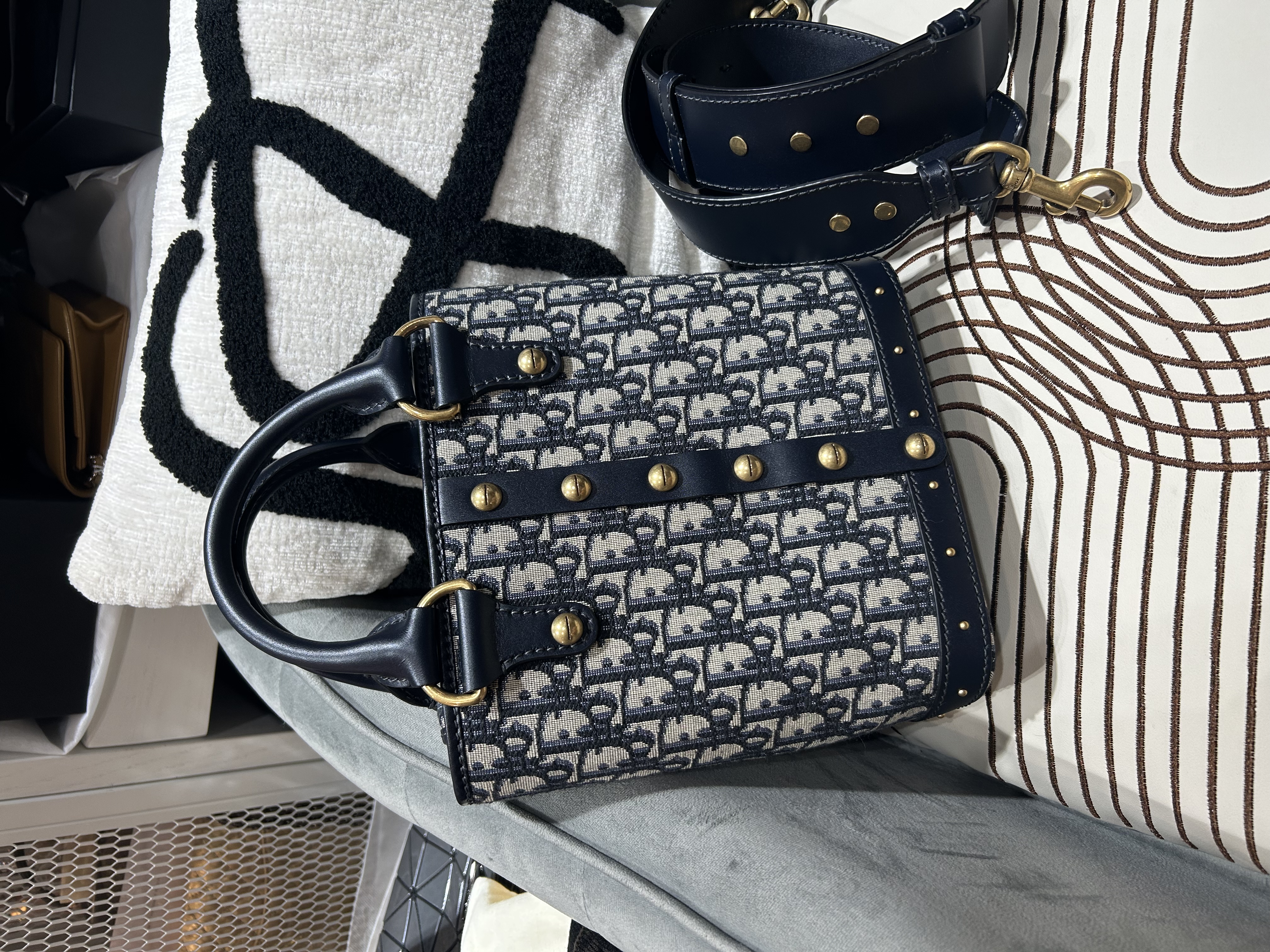 Dior 2Way Bag 100%Authentic, 99%New ✅Dust bag