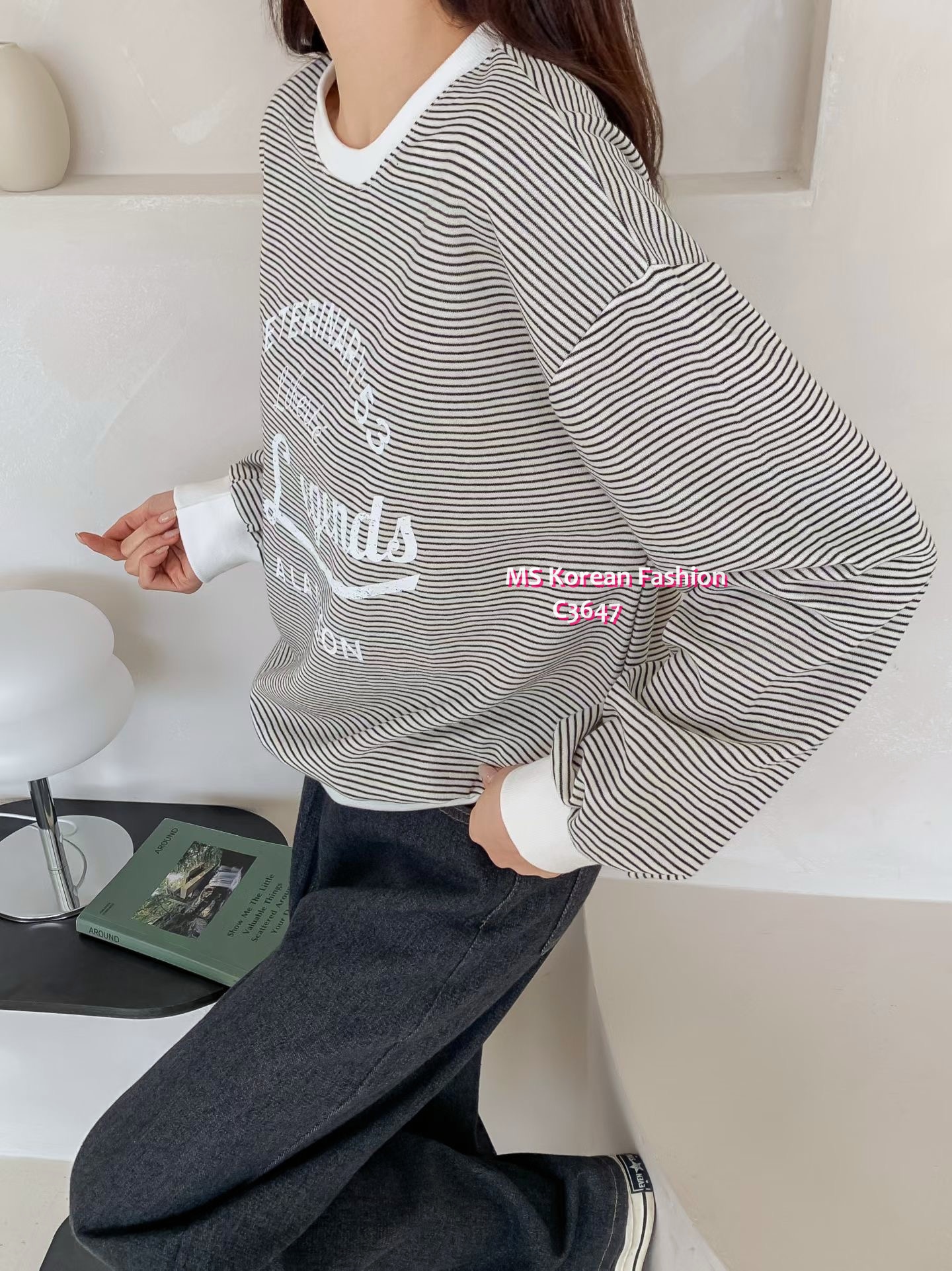 C3647 韓國🇰🇷靚色橫間字母print top