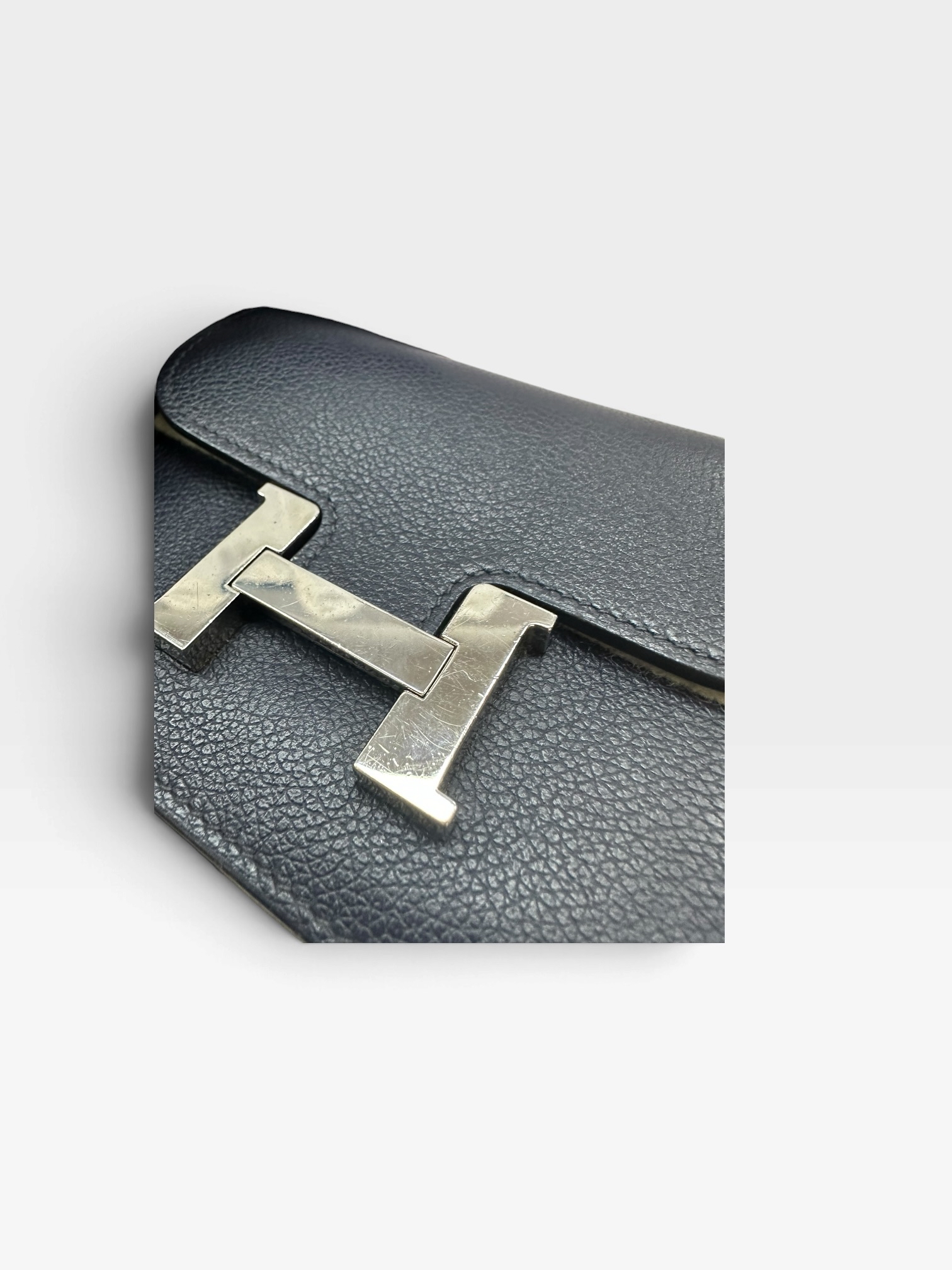 Pre-Owned Hermès Constance Slim wallet/Stamp U/Product Code: 102010