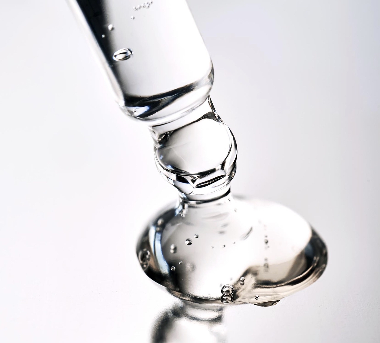 S01 50ml 抗痘平衡精華 adesi 意大利🇮🇹貴婦級天然有機品牌 【於直播優惠期內購買 S01抗痘平衡精華/ S02 強效美白精華／C01  24小時抗老緊緻面霜 / C02 天然美白乳霜/ C04 防曬SPF50】 即可用$100加購下列三款產品其中一款 , 購買一支可加購一支 ， 多買加購限額越多