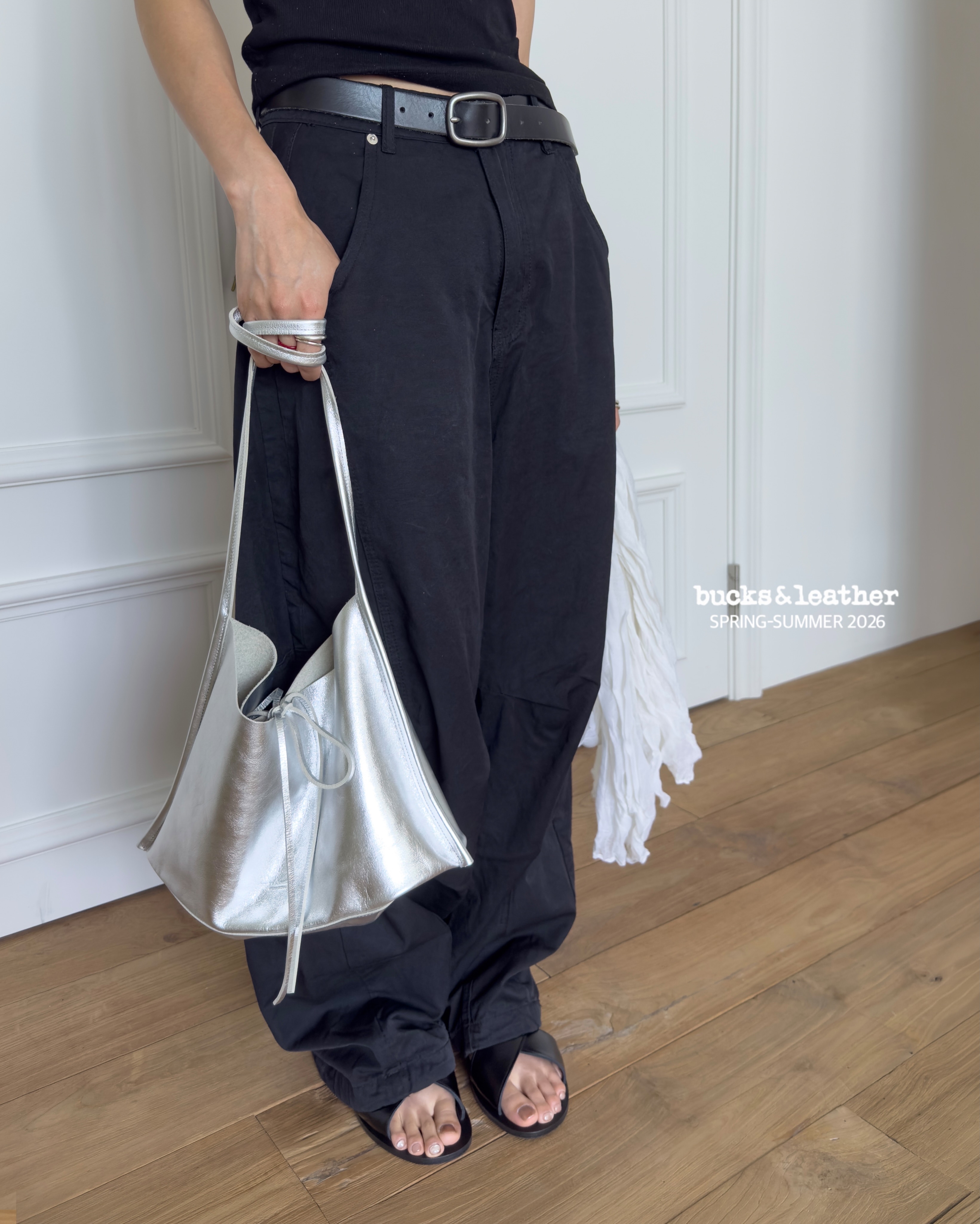 【26SS 】預訂_Flat Cross Bag By Bucks & leather