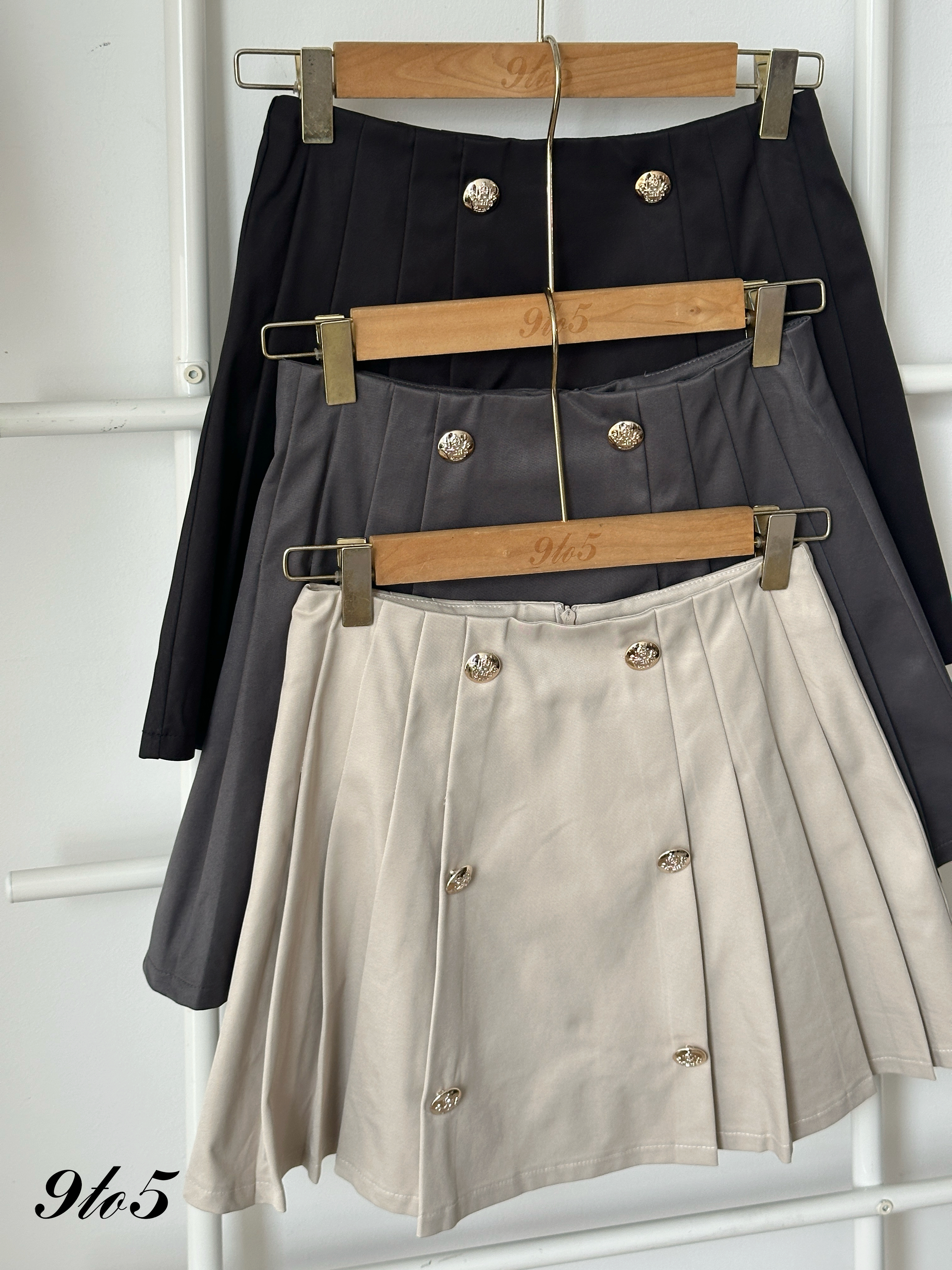 S1908 Short Pleated Skirt - 3 Colors 