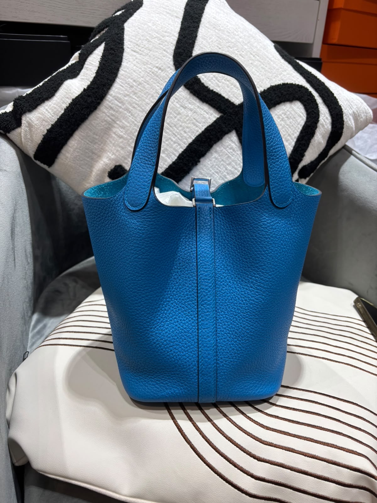 HERMES PICOTIN 18,STAMP A,B3 Bleu Zanzibar 100%Authentic, 98%New ✅key lock✅dust bag✅box