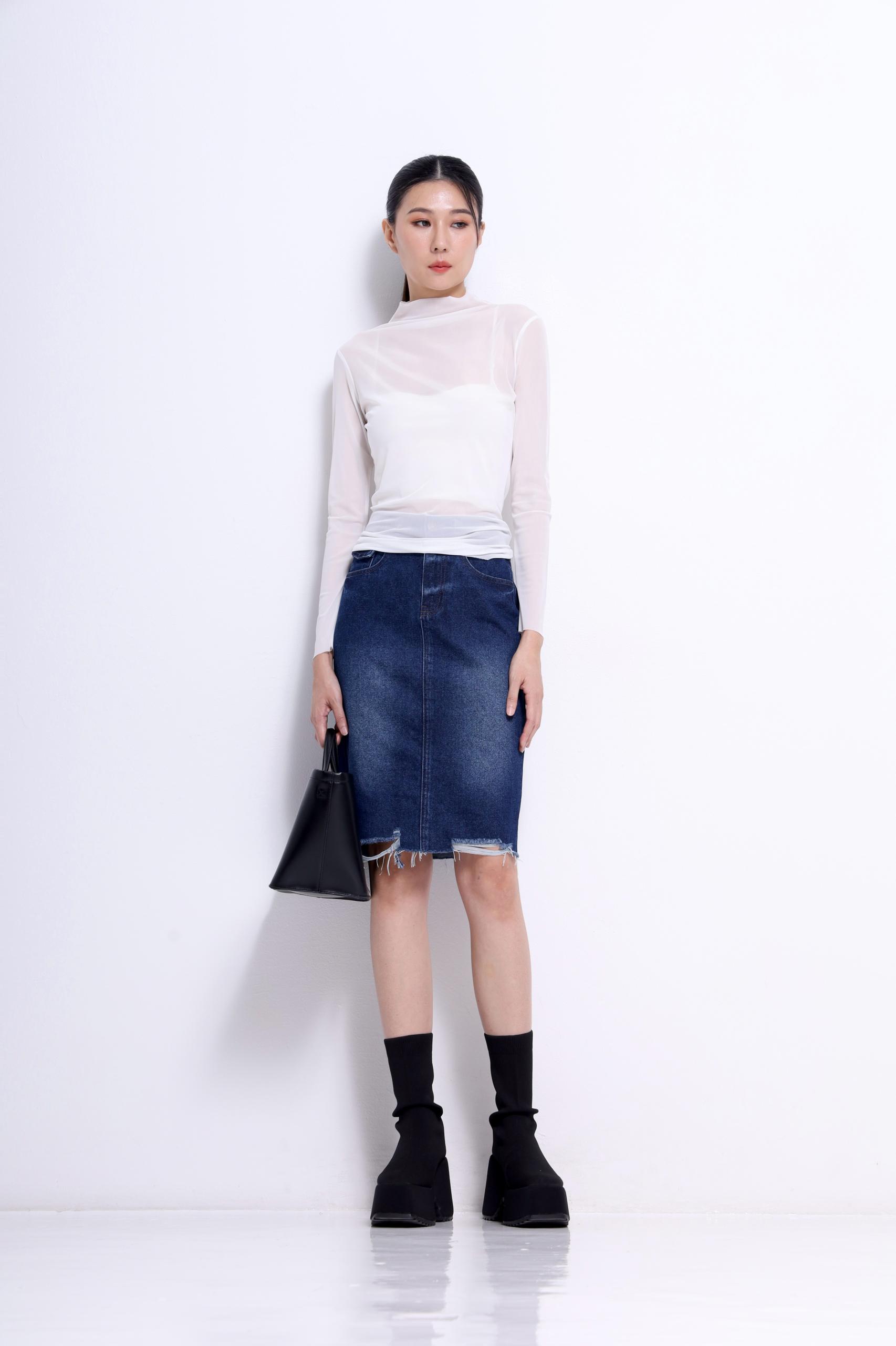 CB2737 SOFT HIGH NECK L/SLLV TOP