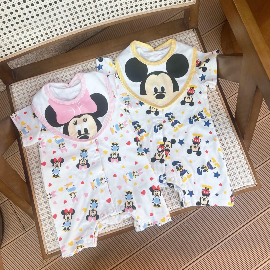 A0075 米奇爬服連口水巾套裝