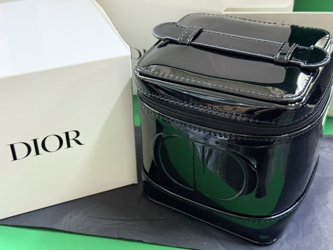 Dior 黑色漆光化妝盒 旅行套裝 *香港專櫃