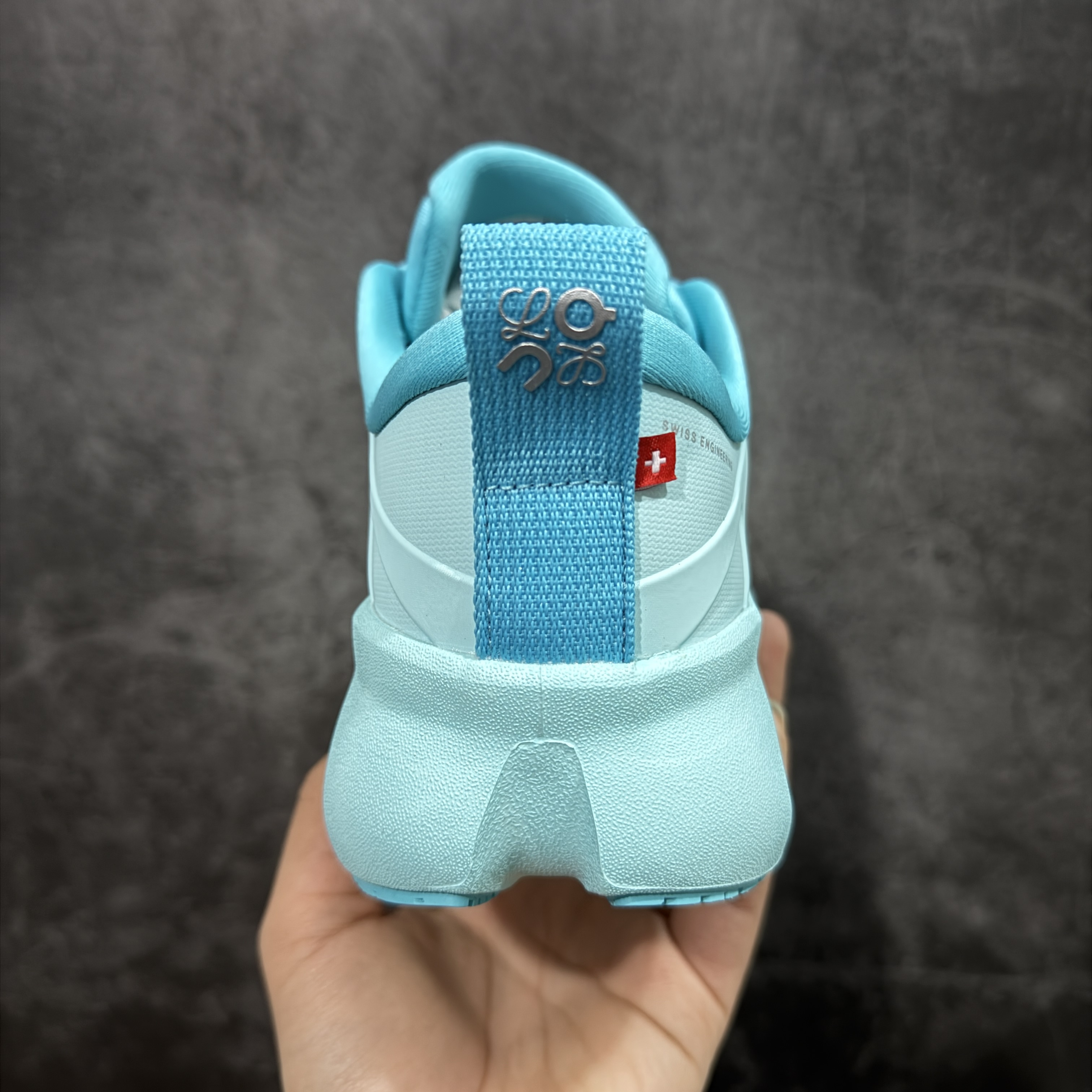 LOEWE x On Cloudsolo