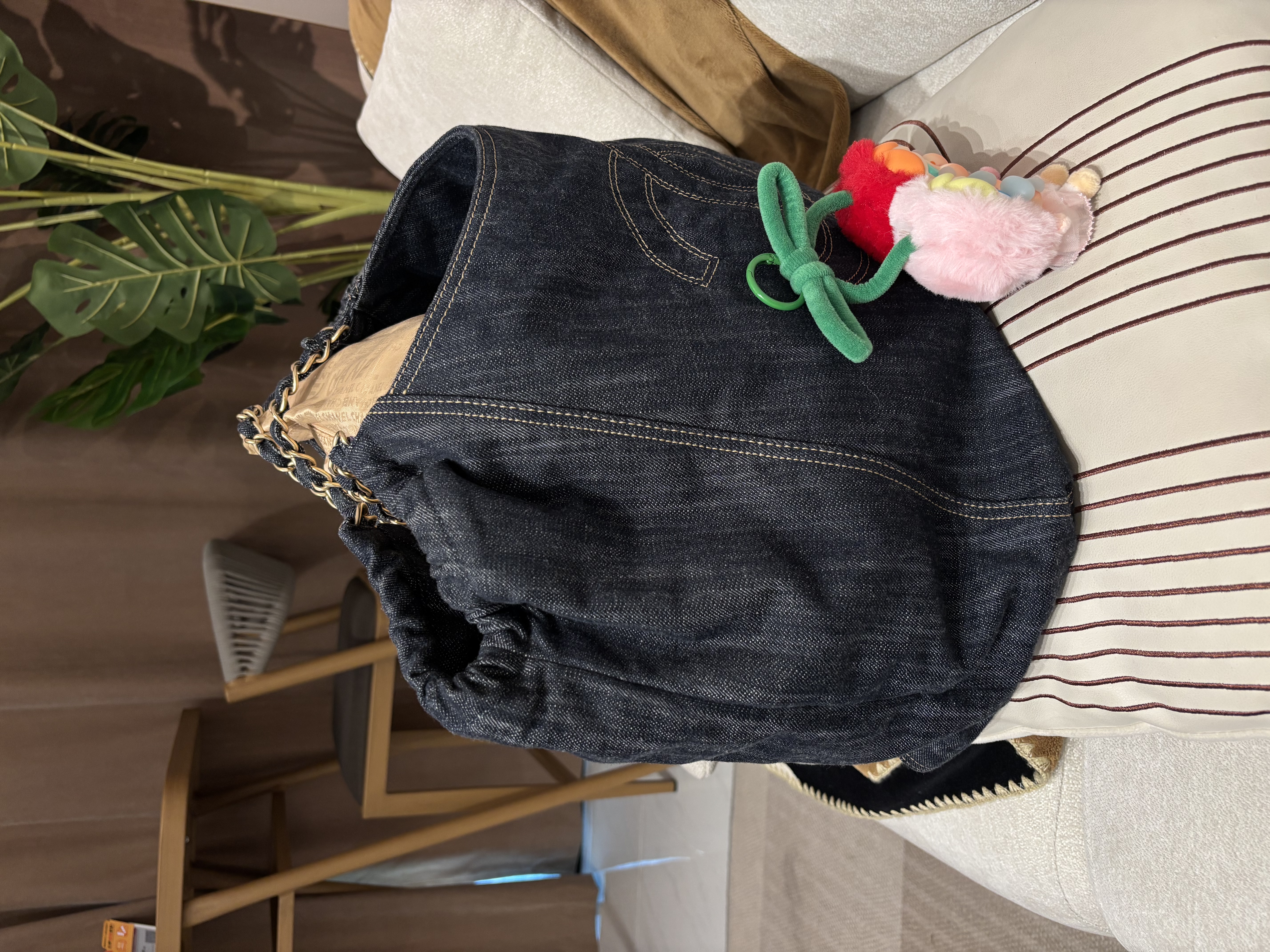 CHANEL Cococabath denim hobo 100%Authentic ,98%new ✅card ✅dust bag ✅pouch 