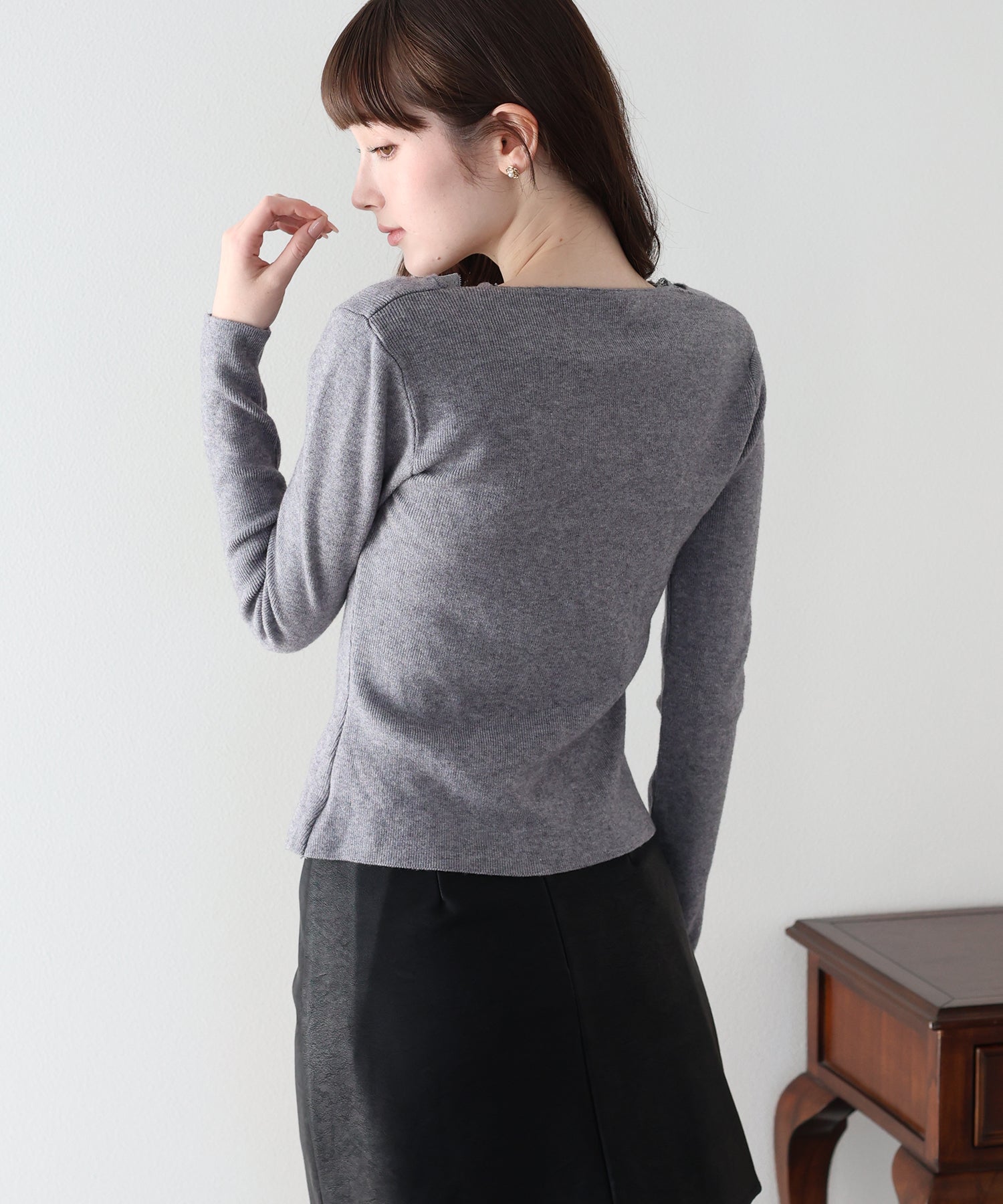 <JP> 蕾絲 v 領雙肩帶褶皺 Knit * 3色入 <預購>