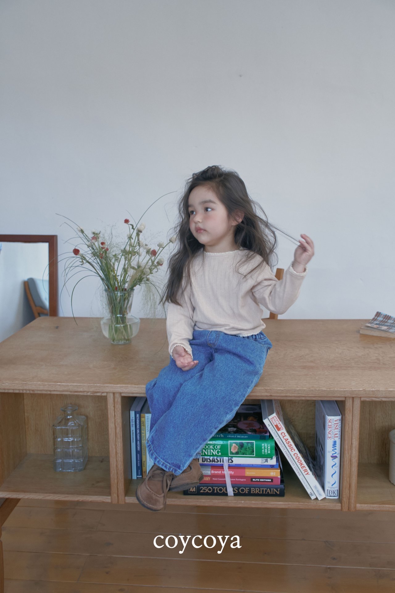 🌸預訂 韓國直送🌸🇰🇷COYCOYA兩色經典百搭直筒牛仔褲