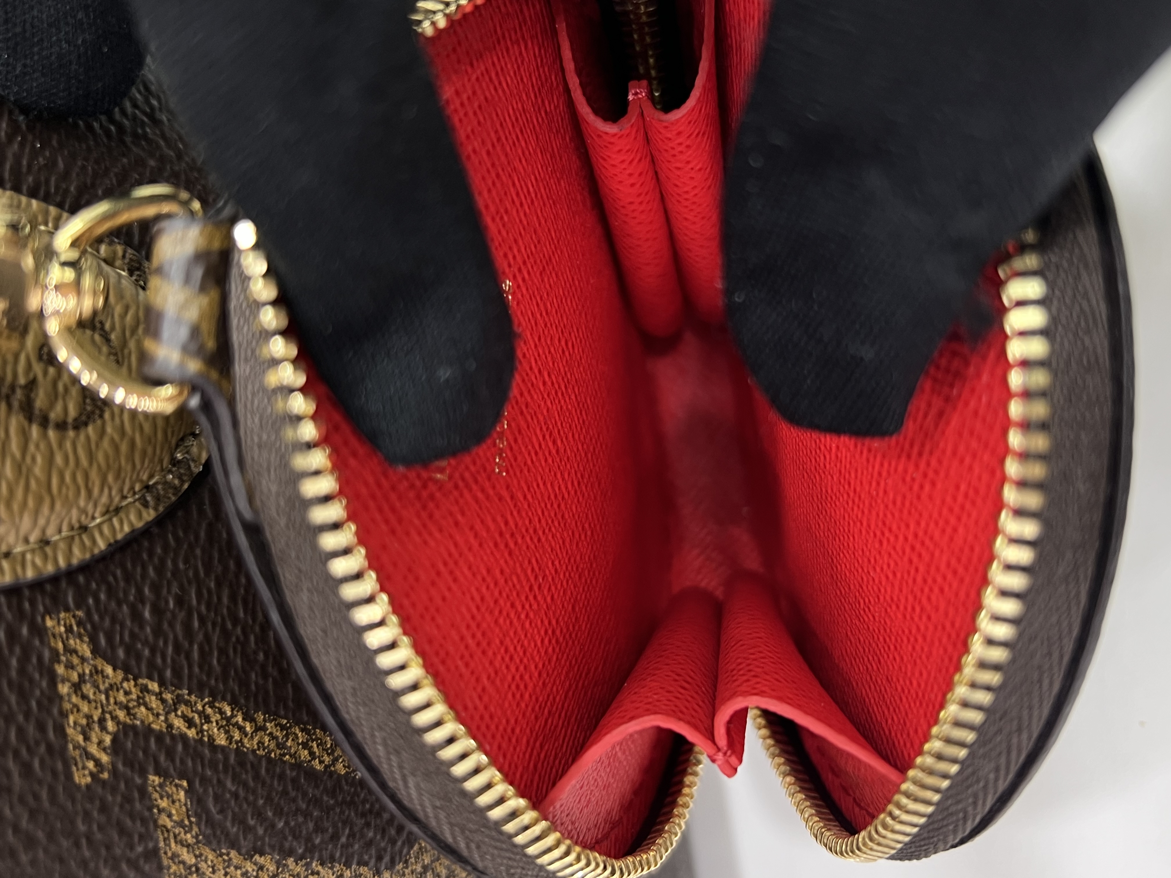 直播貨品 |  [1個-$100 2個-$300］GG52