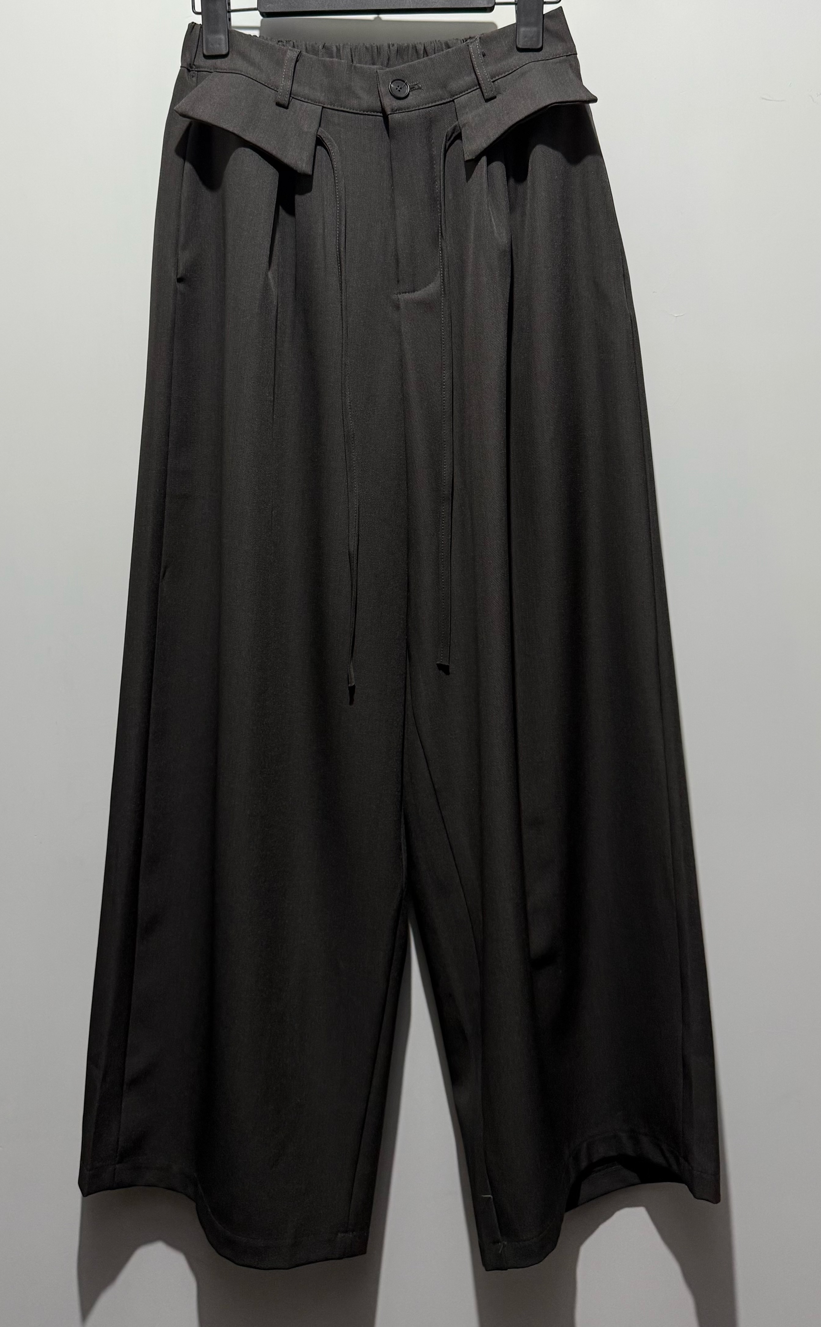 B00557 高腰直筒闊西褲