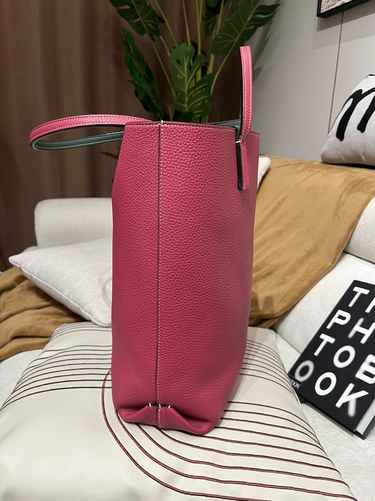 Moynat tote bag reversible calfskin  ,100%Authentic,98%new✅Dust bag