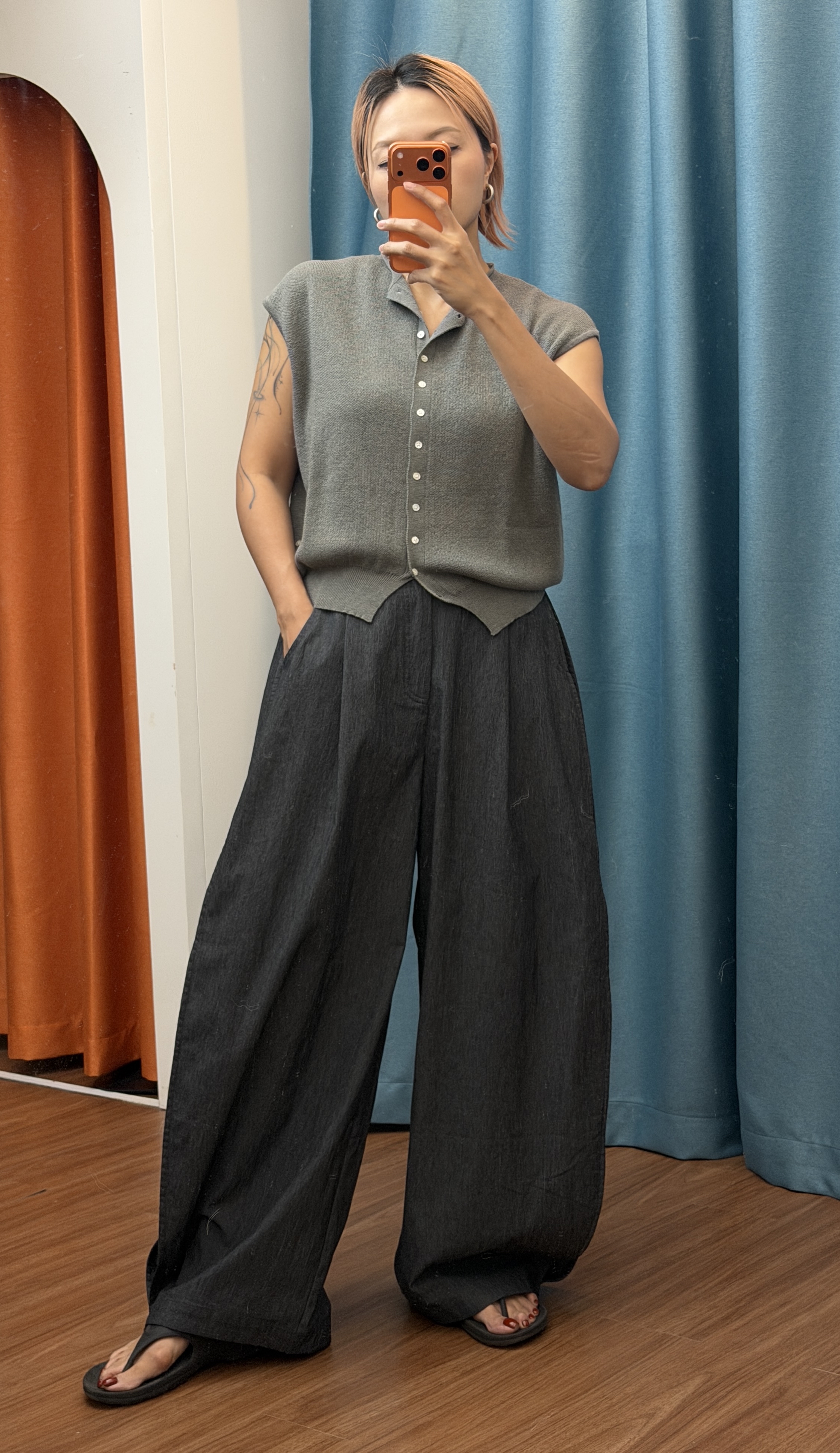 休閒顯瘦彎刀型長褲
