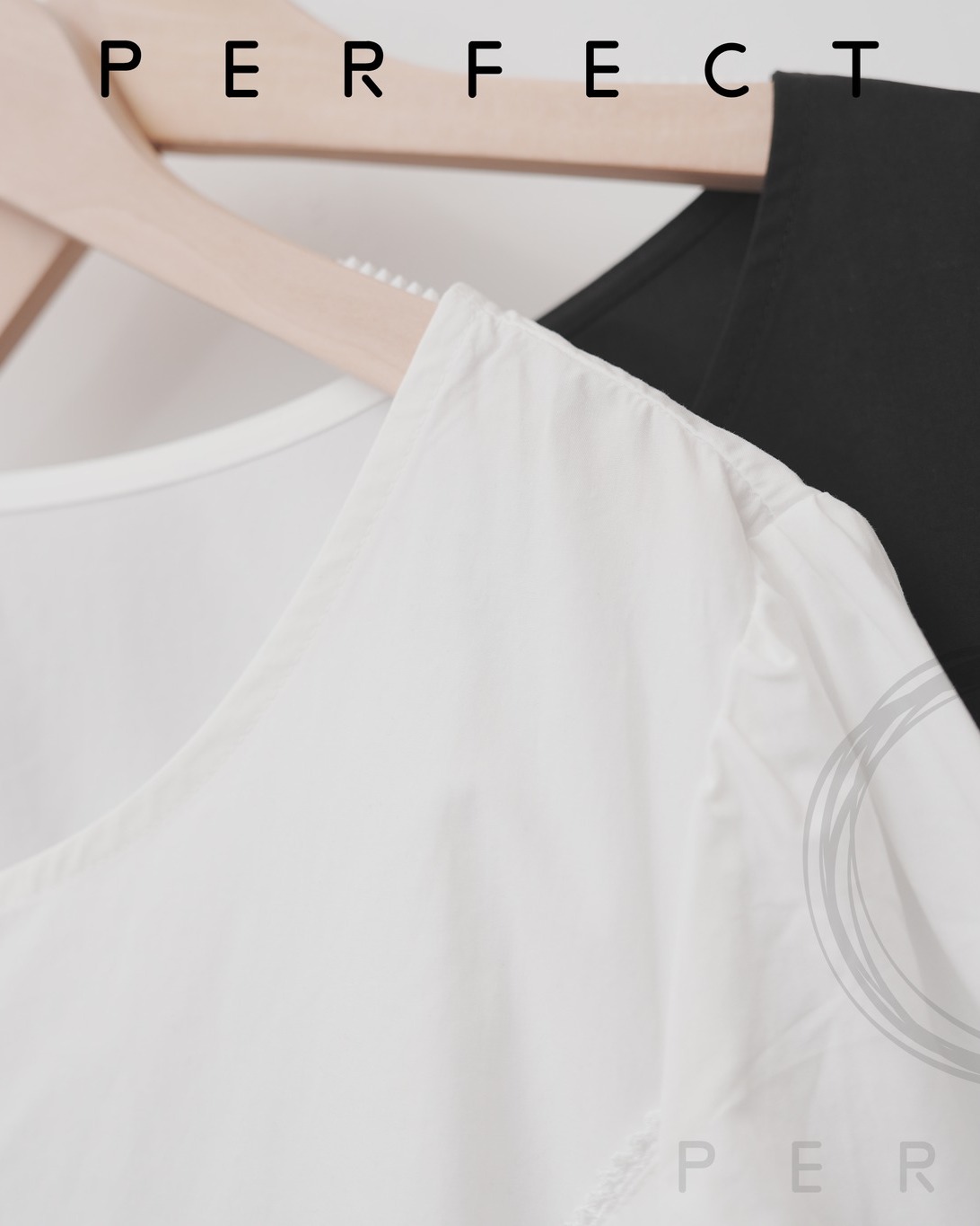 T0003_大圓領修腰蝴蝶綁帶上衣（純潔白）