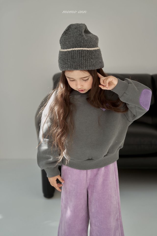 Momoann | Patch Sweatshirt (Charcoal) with Mom